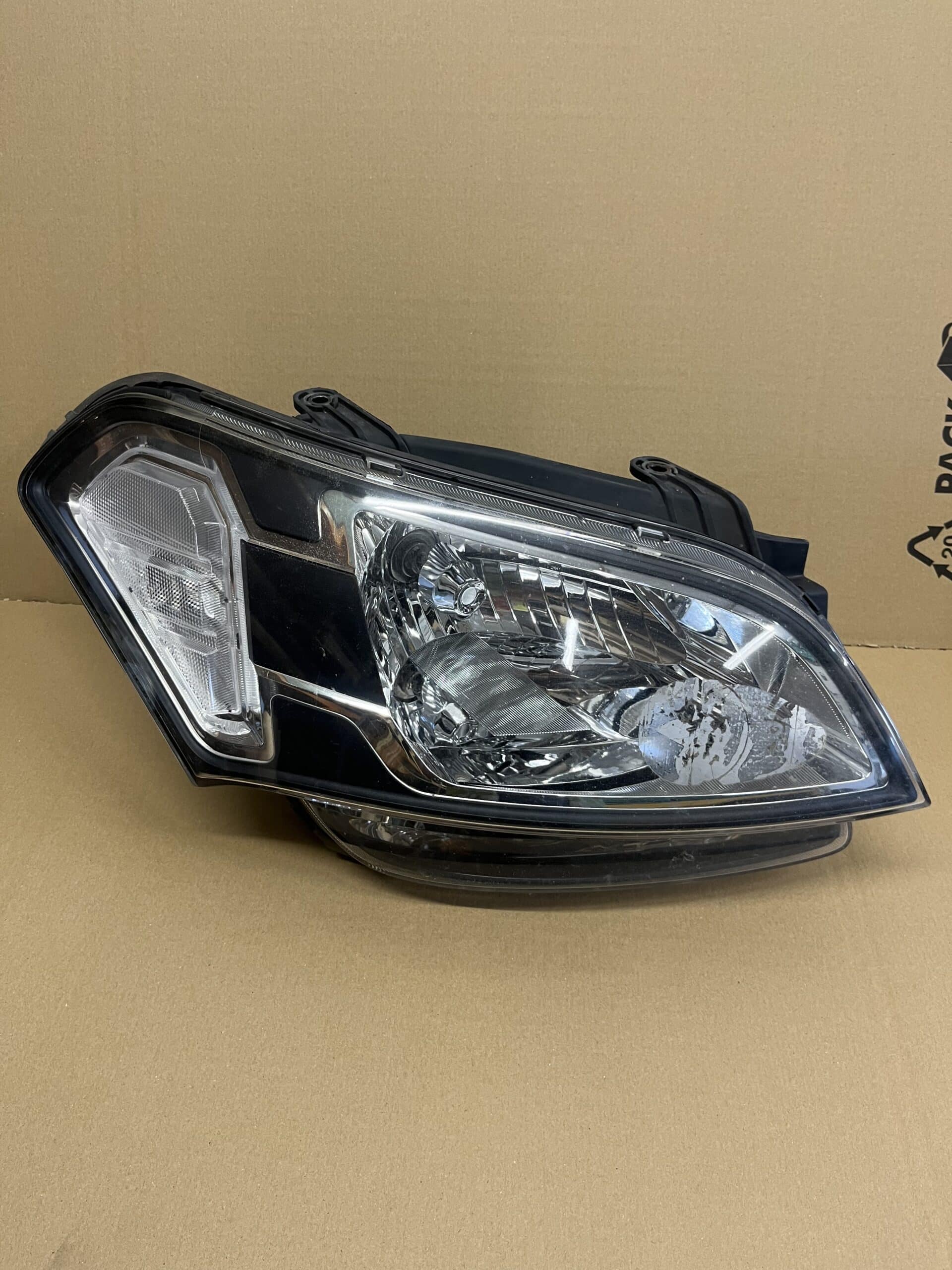 Kia Soul 2009-2014 Off Side Headlamp