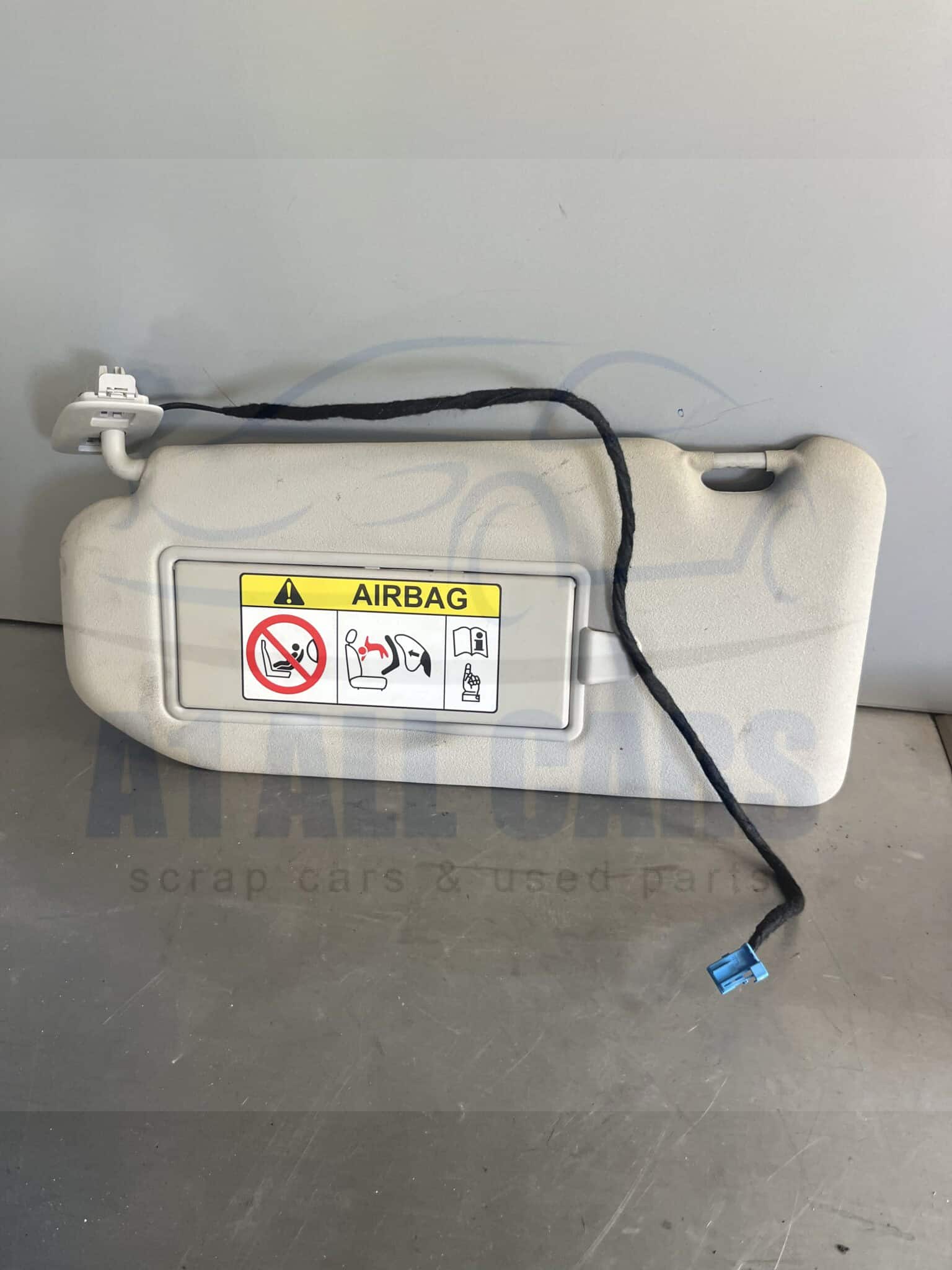 Citroen C4 2010-2015 Near Side Sun Visor With Mirror And Light