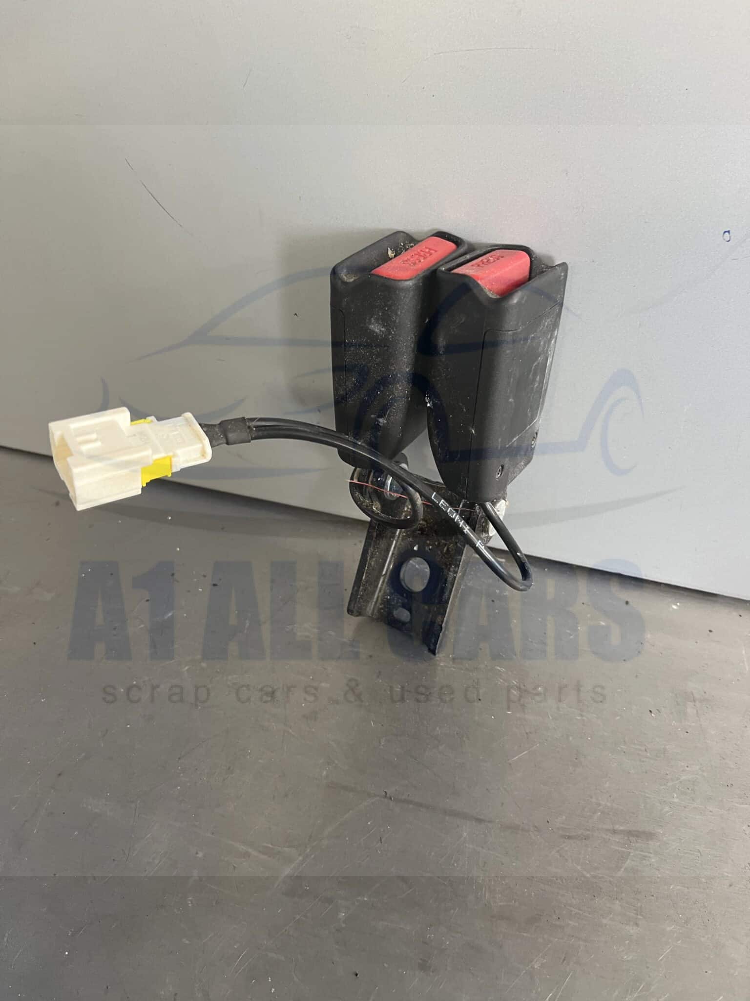 Citroen C4 2010-2015 5 Door Hatchback Off Side Rear Double Seatbelt Anchor – 96737609XT