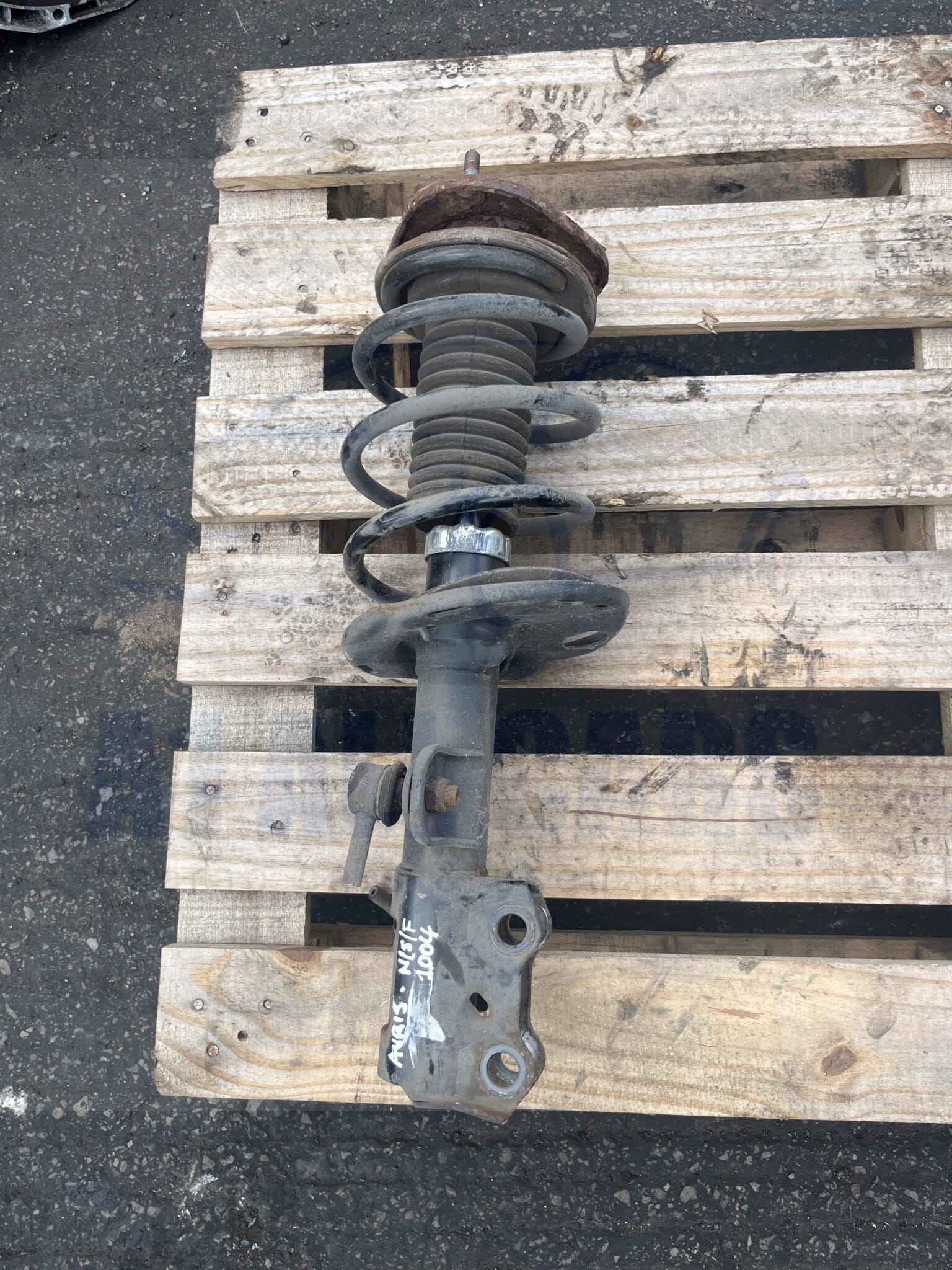 Toyota Auris 2007-2010 2.2 Diesel Near Side Front Shock Absorber