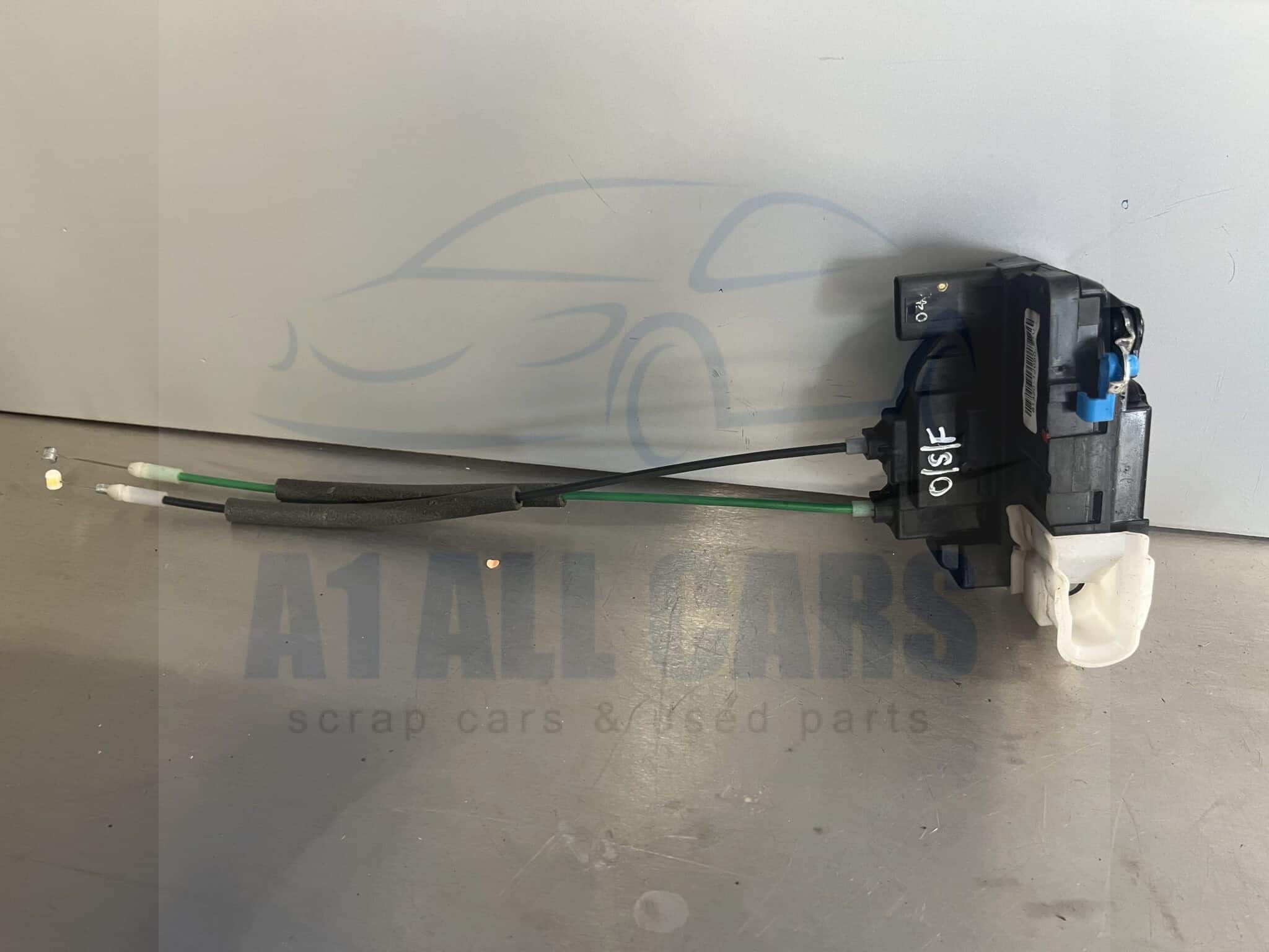 Hyundai i20 2009-2015 5 Door Hatchback Off Side Front Door Locking Mechanism – 81320-1J050