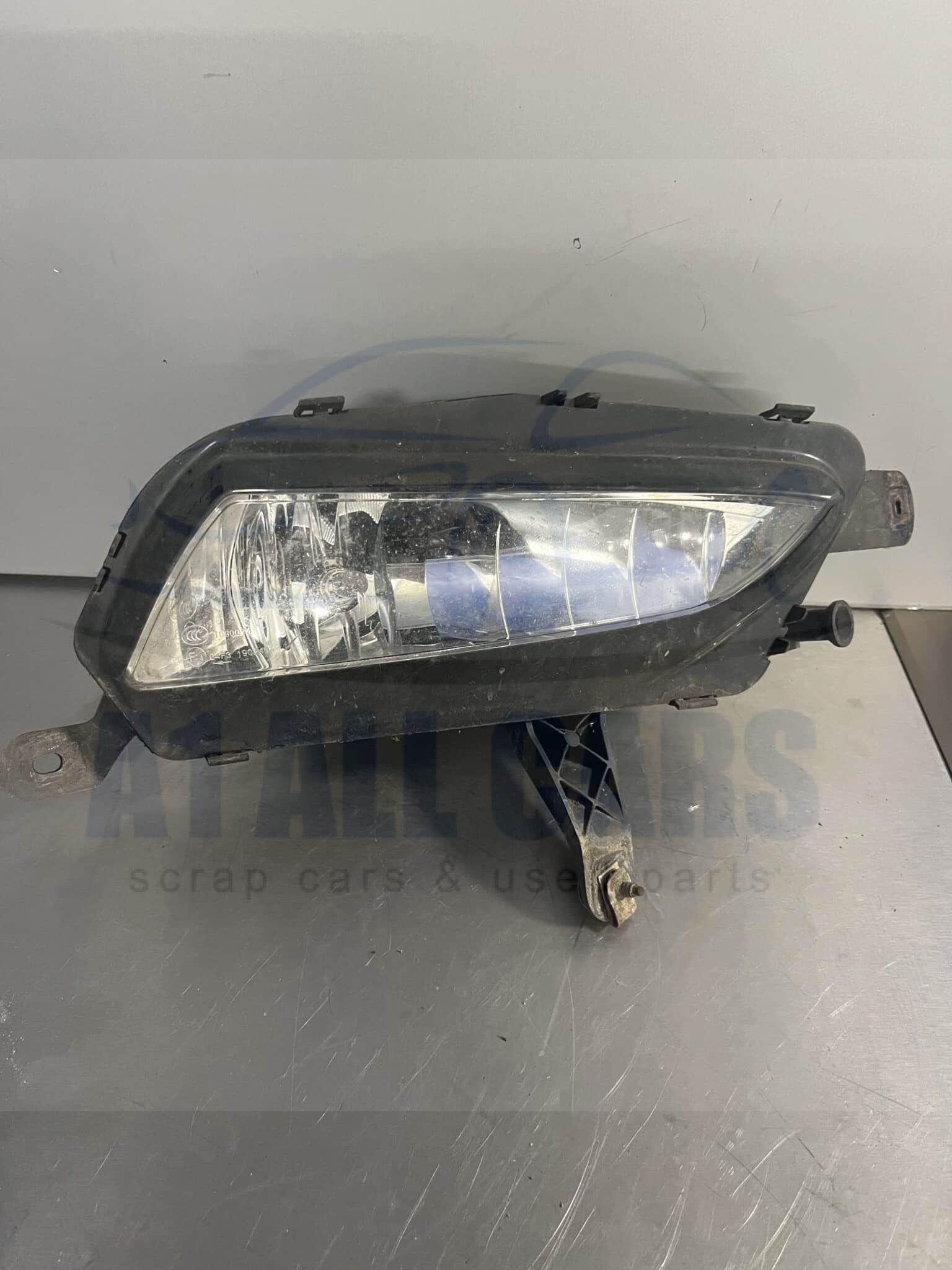 Vauxhall Astra 2015-2019 Off Side Front Fog Lamp – 13401154