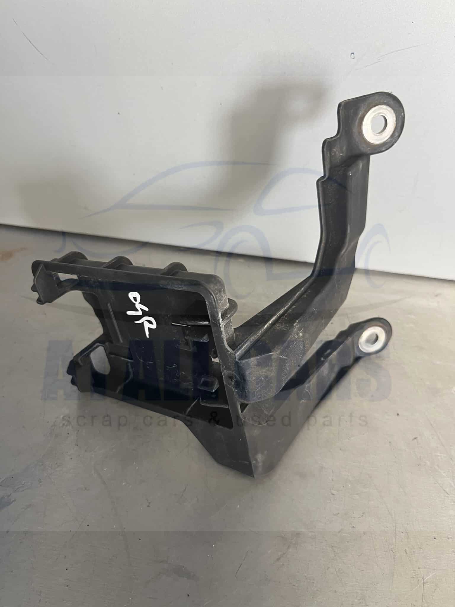 Volkswagen Golf 2019-2024 5 Door Hatchback Off Side Rear Sensor Bracket –  5H6.907.456.B