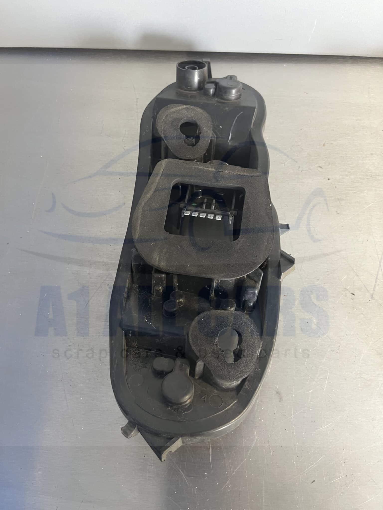 Vauxhall Corsa 2006-2014 3 Door Hatchback Near Side Rear Bulb Holder – 89037853A