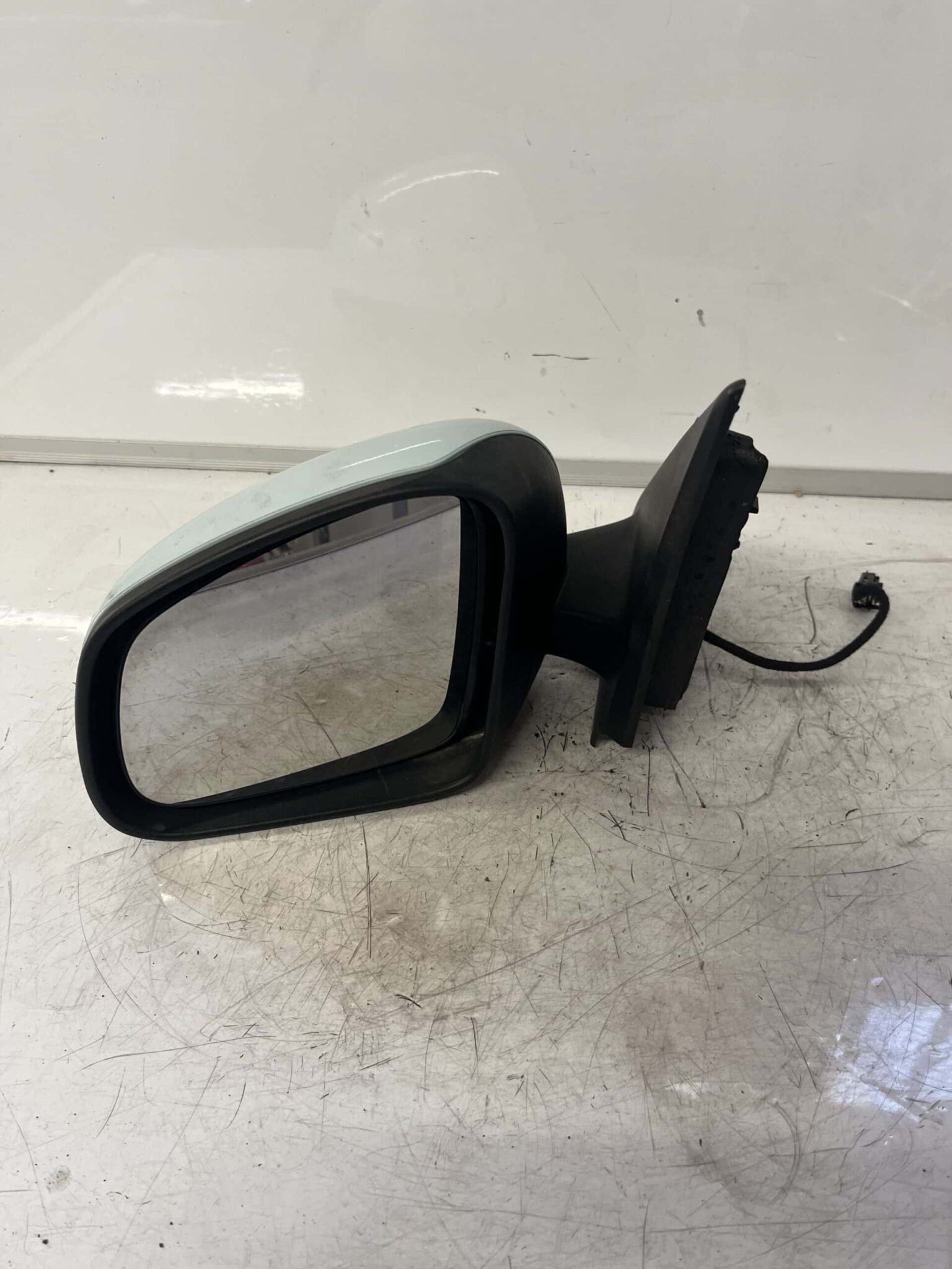Renault Twingo 2013-2019 Near Side Electric Door Mirror – Blue OVRPP Colour Code
