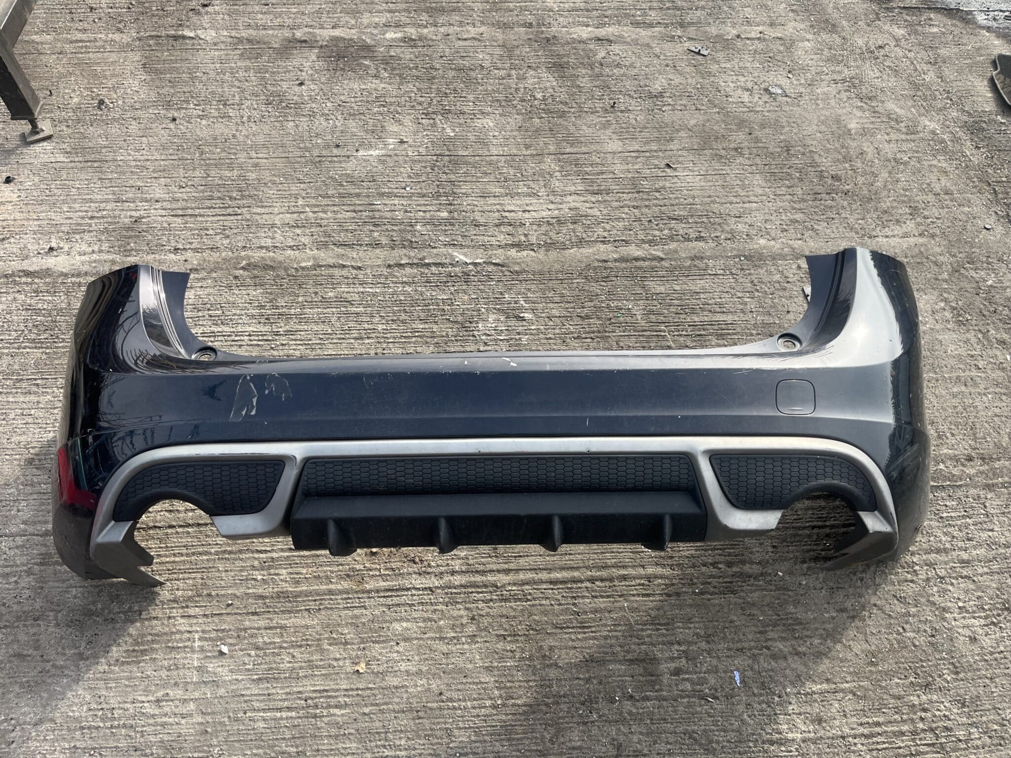 Volvo V60 2010-2014 5 Door Estate Rear Bumper – Black