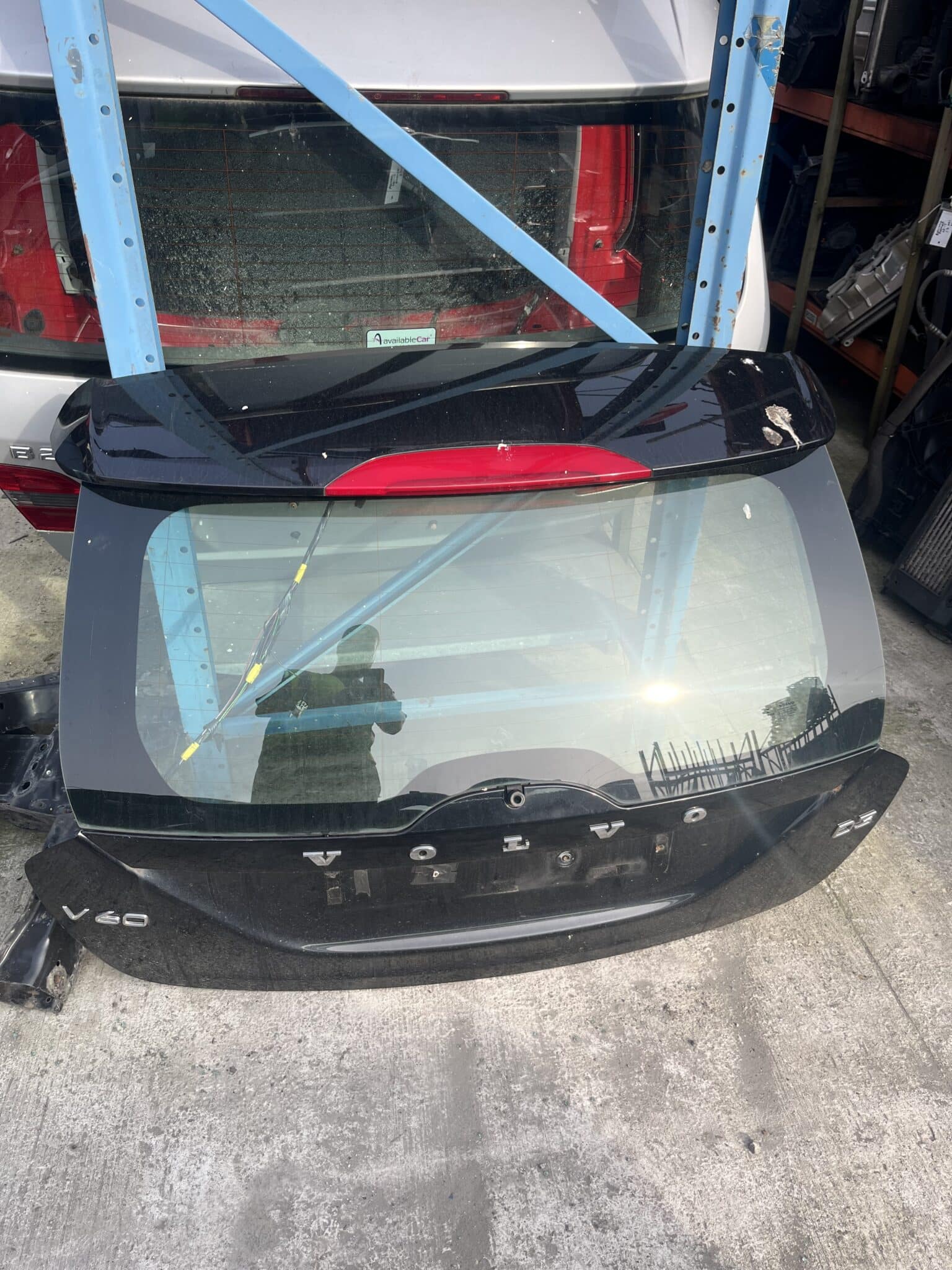 Volvo V60 2010-2014 Estate Tailgate – Black ( Call Office For Delivery Quote )