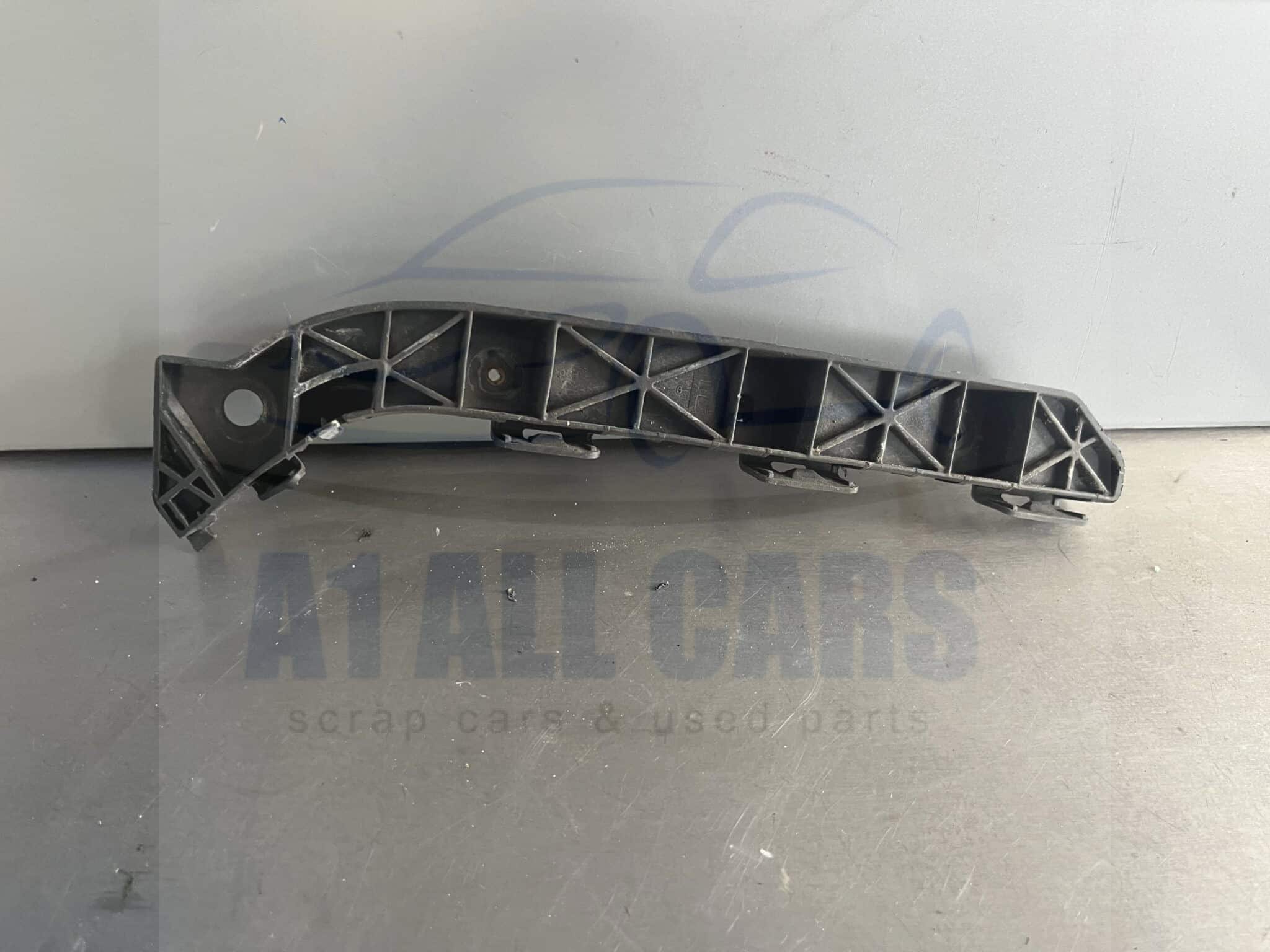 Hyundai i40 2012-2018 Off Side Front Bumper Bracket – 86516-3Z000