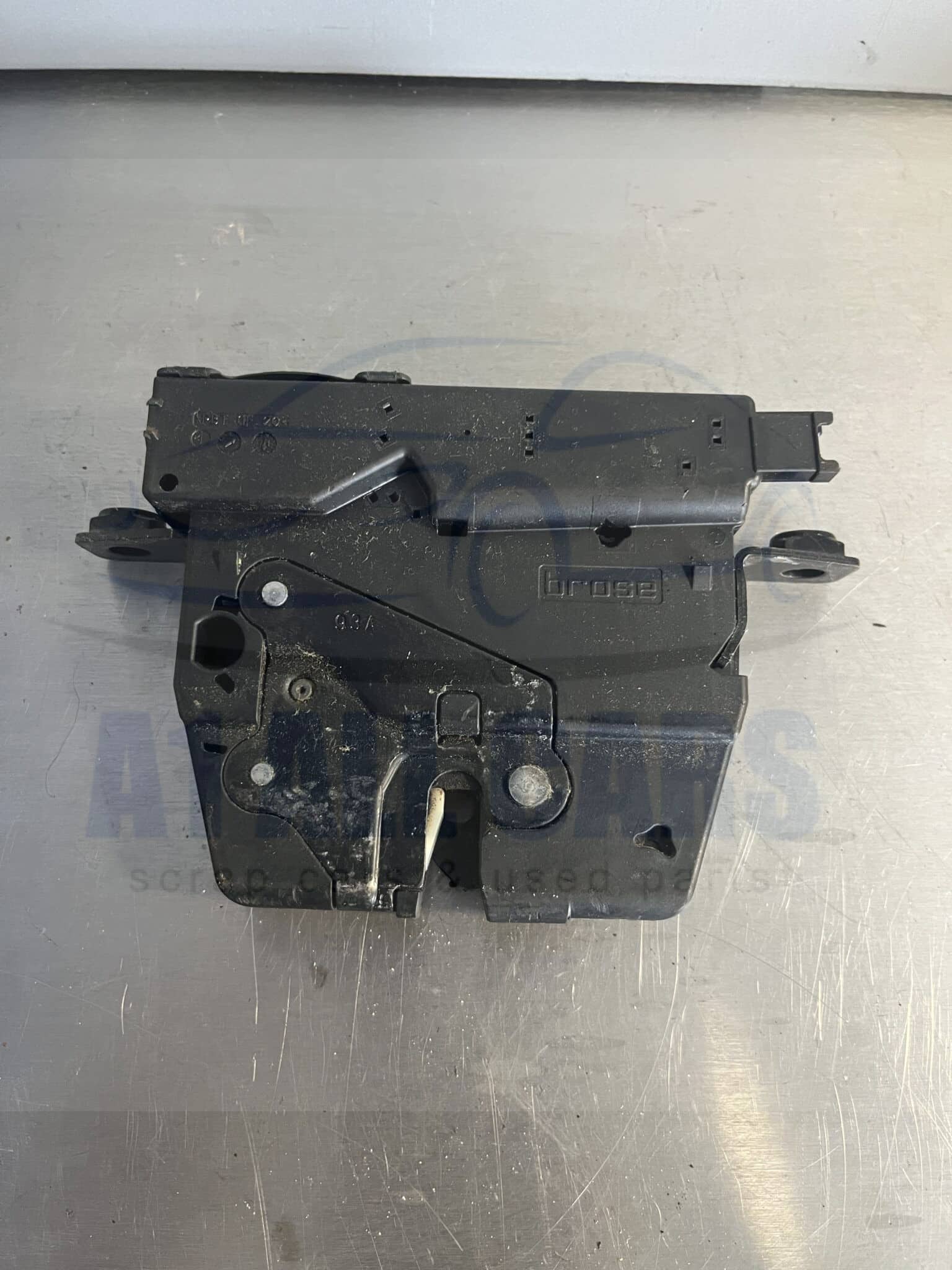 BMW 3 Series 2012-2015 F30 5 Door Saloon Tailgate / Boot Lid Locking Mechanism – 918064-106