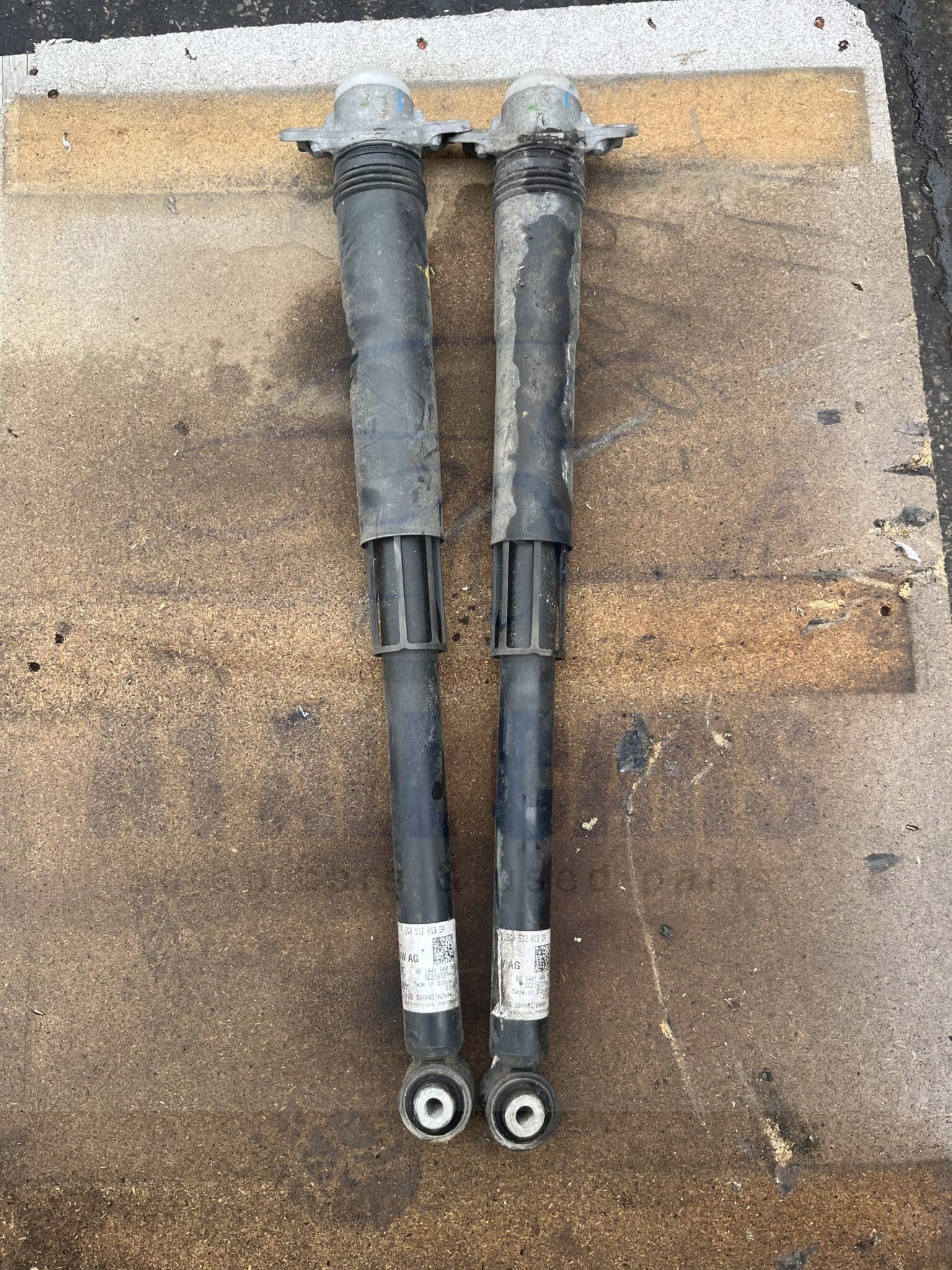 Seat Arona 2020-2025 5 Door Hatchback Rear Shock Absorbers – Pair – 2Q0512013DA