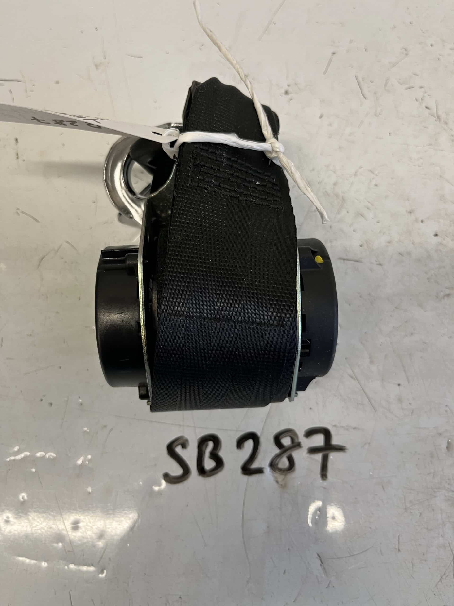 Skoda Yeti 2009-2017 5 Door Hatchback Off Side Or Near Side Rear Seatbelt – 5L6857447A ( Universal Fits Both Sides Rear )