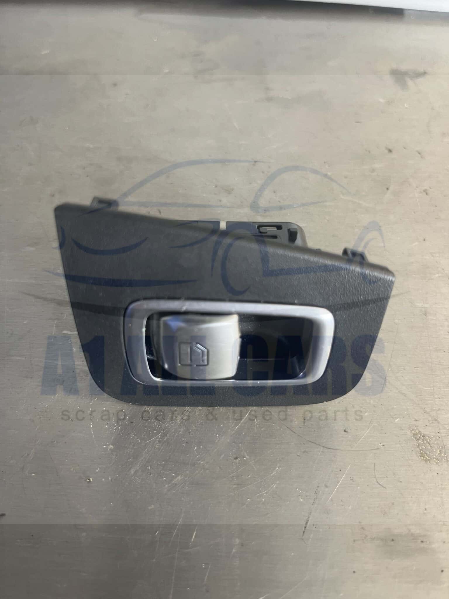 Mercedes C Class 2014-2021 Near Side Front Window Switch – A2229052203