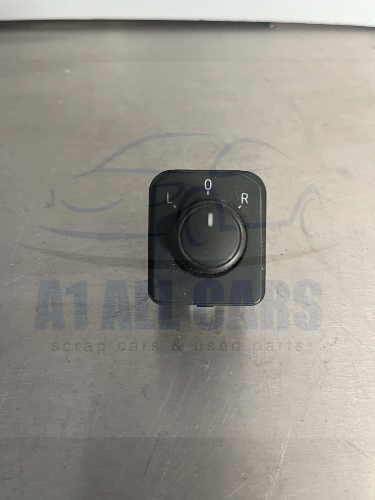 Seat Ibiza 2017-2024 Electric Door Mirror Switch – 6F0959566
