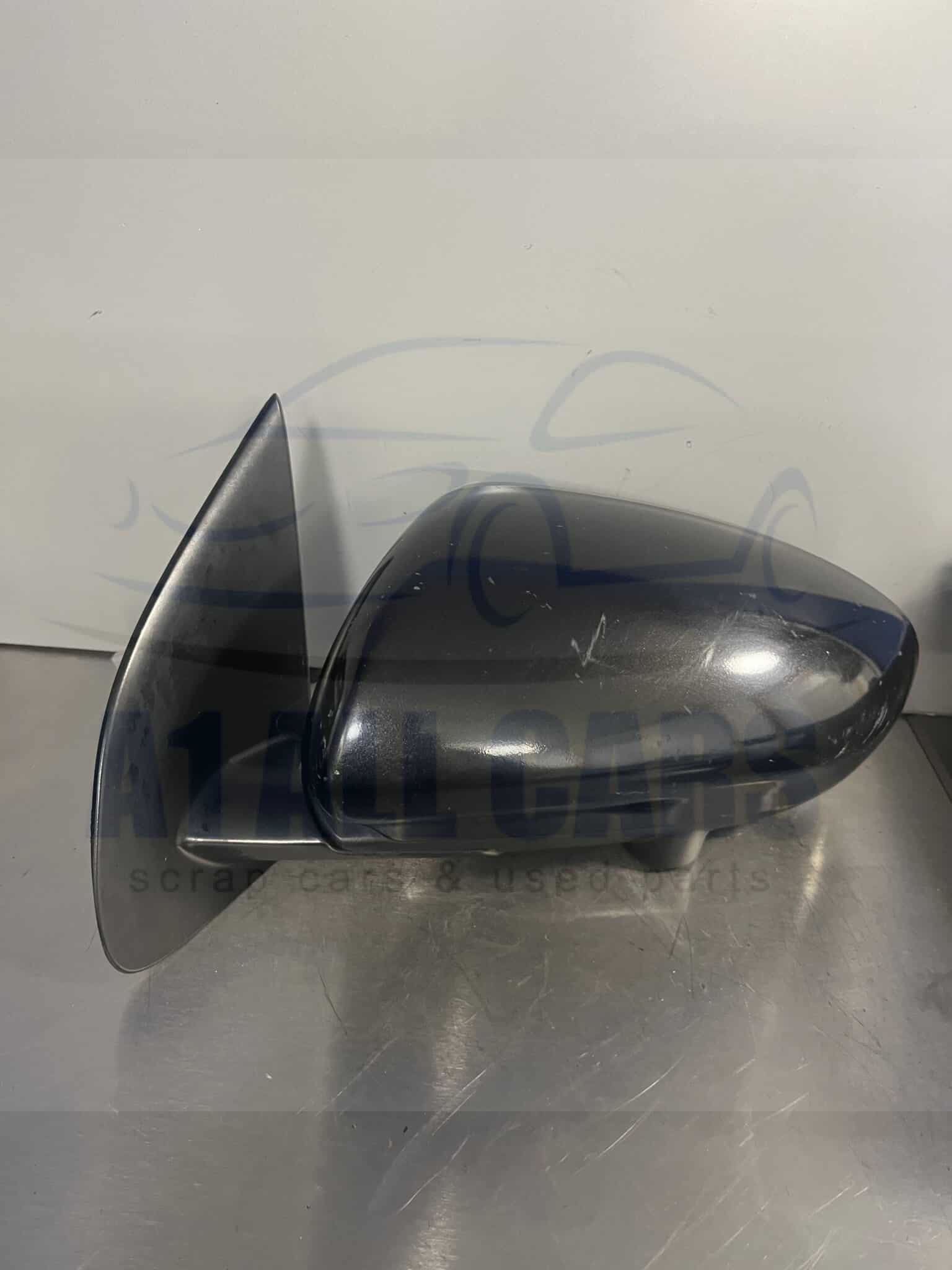 Nissan Qashqai 2007-2013 Near Side Electric Door Mirror – Black ( Power Fold And Camera )