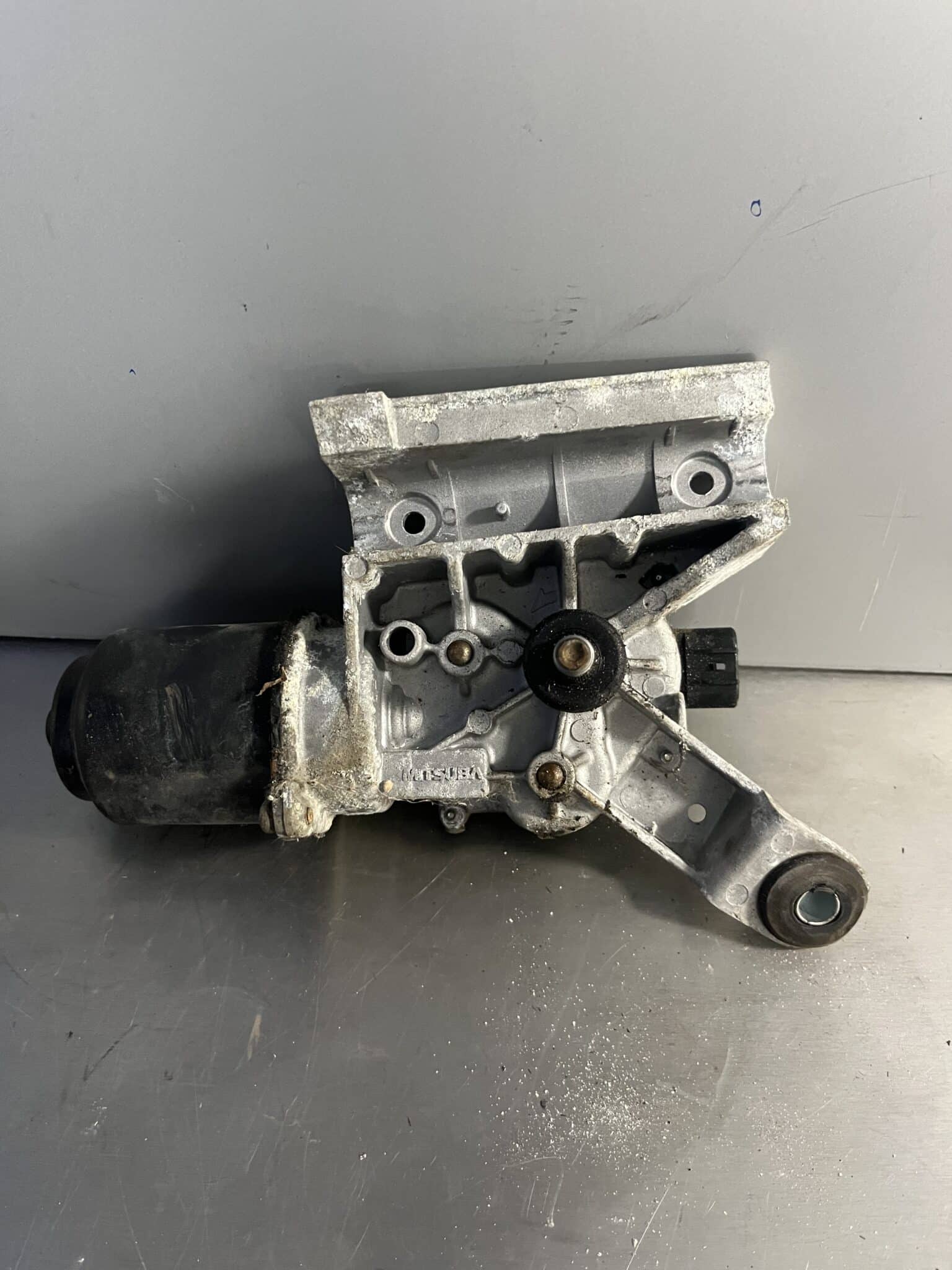 Nissan Navara 2005-2015 Front Wiper Motor