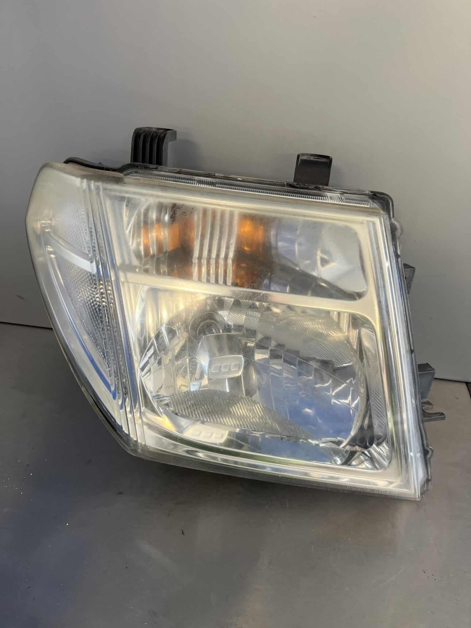 Nissan Navara 2005-2010 Off Side Headlamp ( Halogen )