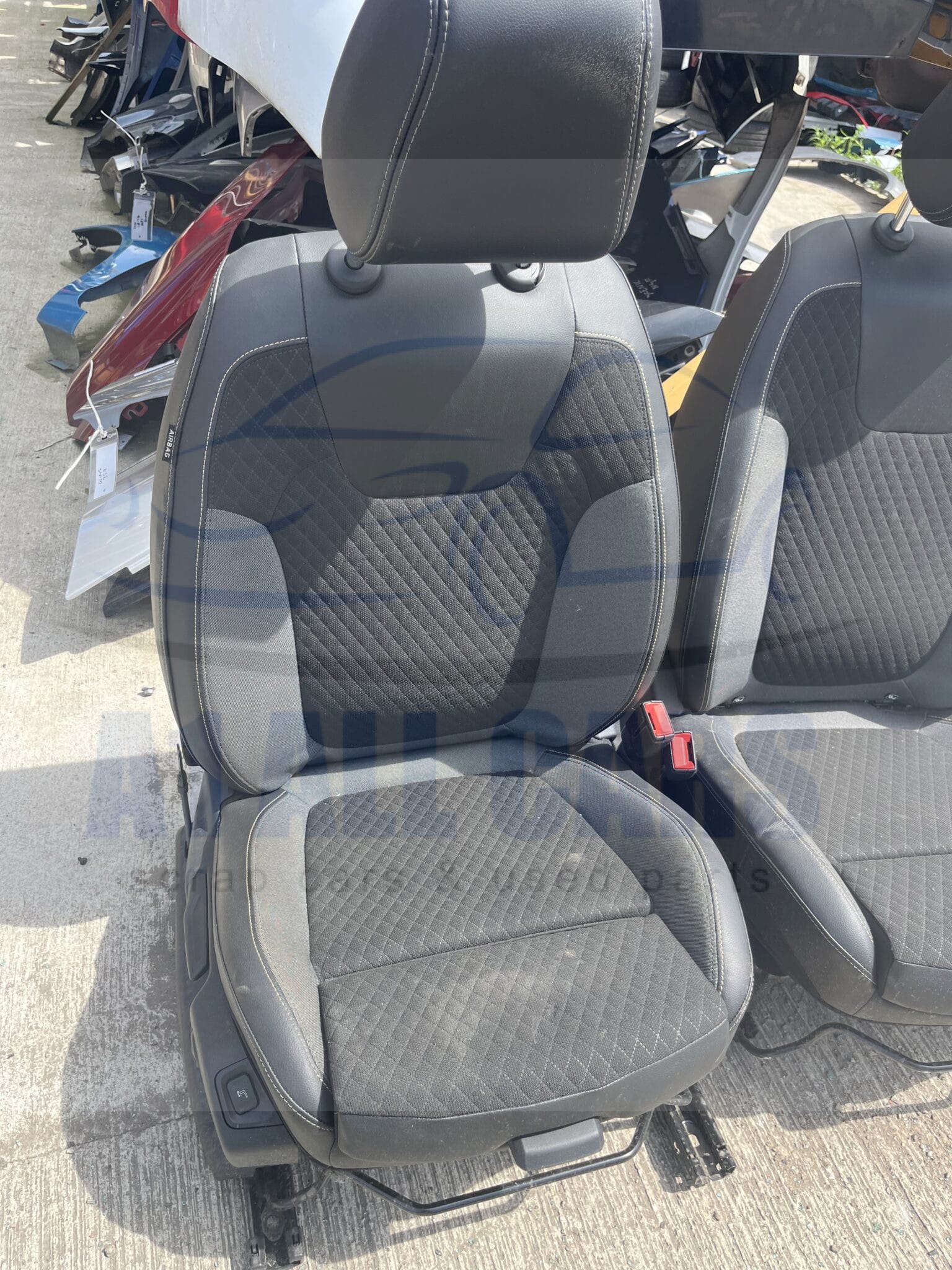 Vauxhall Grandland 2017-2021 5 Door Off Side Front Seat