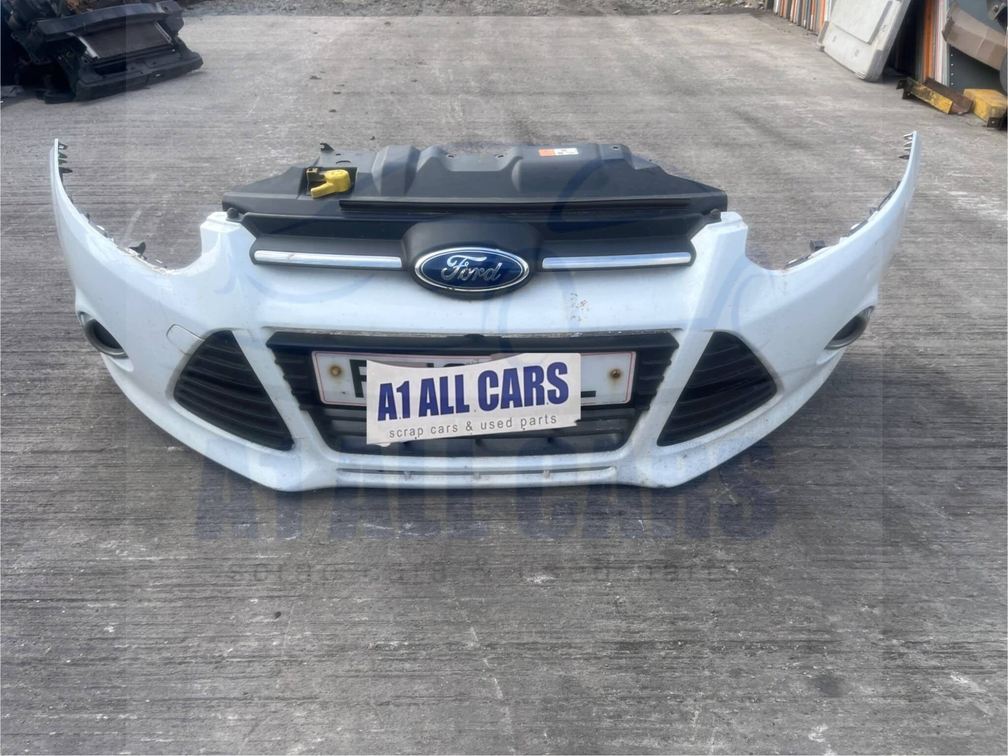 Ford Focus 2011-2015 Front Bumper With Fogs – White ( Small Mark See Pics )