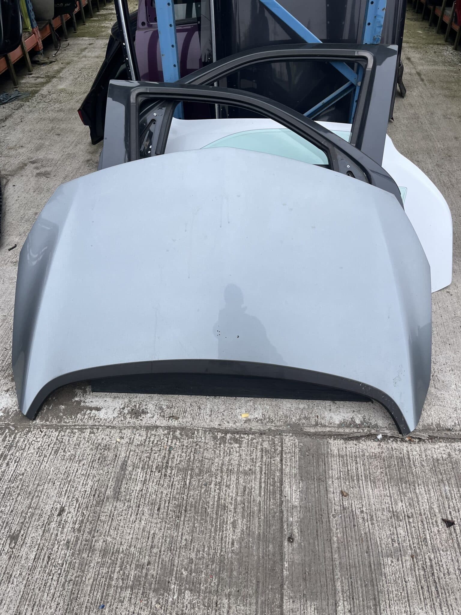 Vauxhall Astra 2010-2015 Bonnet – Silver ZGEV Colour Code ( Call Office For Delivery Quote )