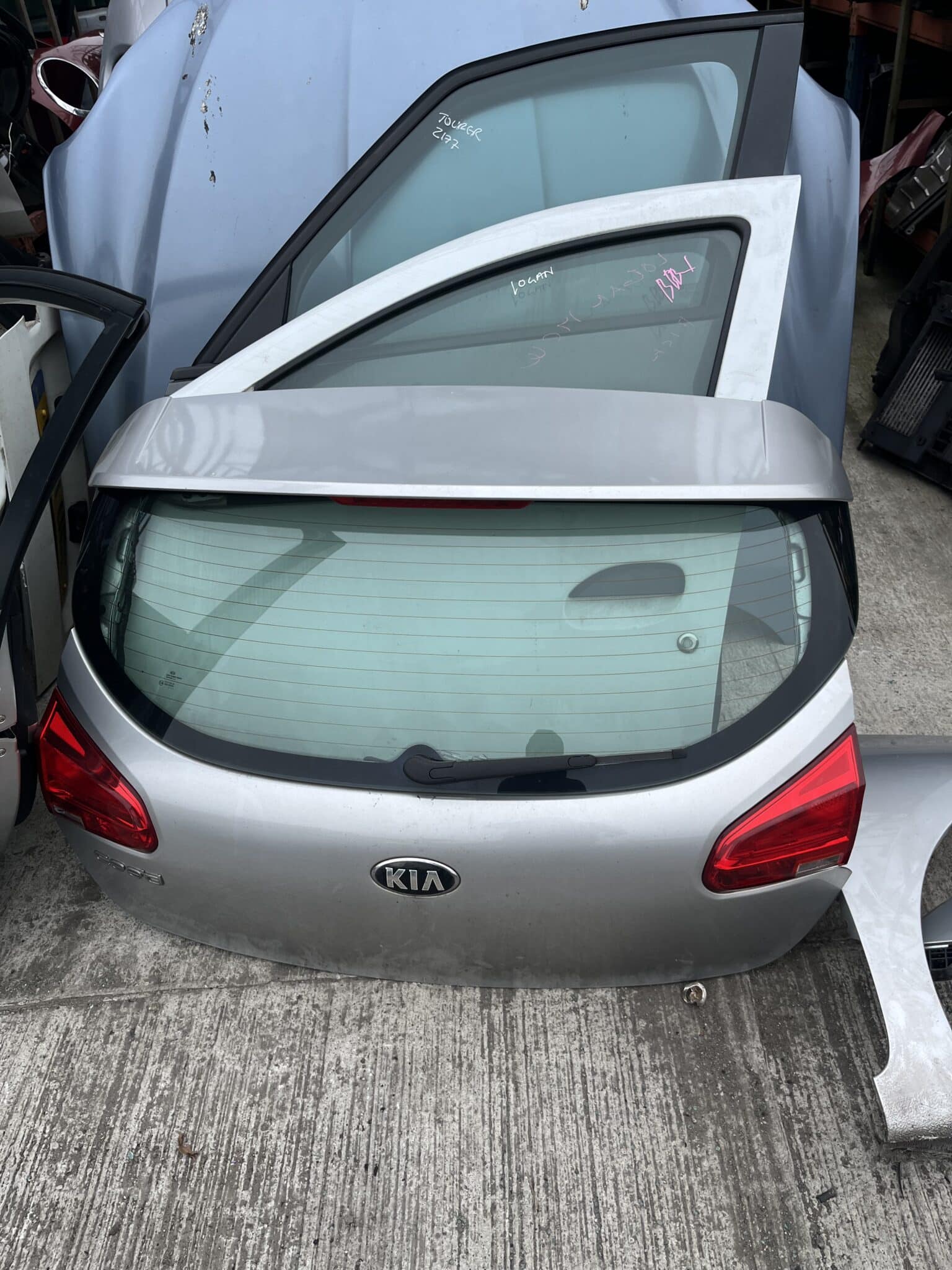 KIA Ceed 2012-2017 5 Door Hatchback Tailgate – Silver 9S Colour Code  ( Call Office For Delivery Quote )