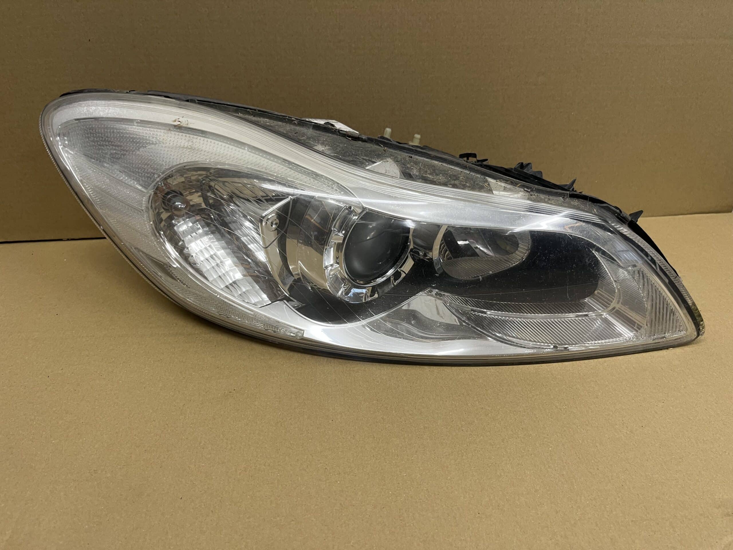 Volvo C30 2010-2014 Off Side Headlamp – 31214806