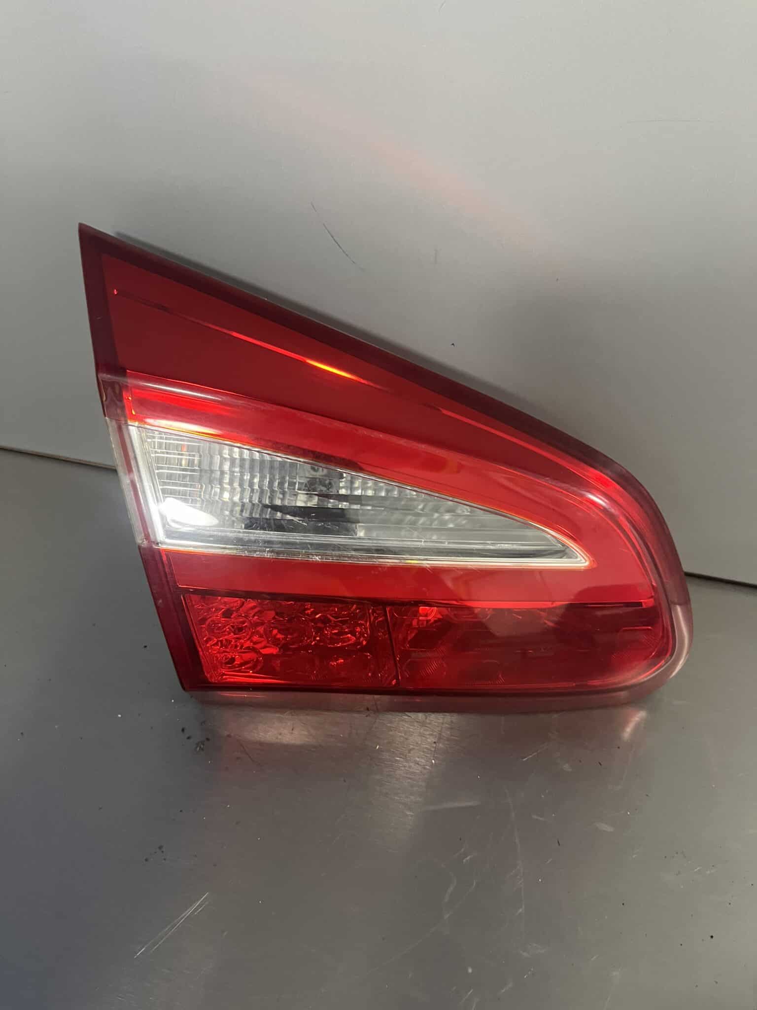 KIA Ceed 2012-2017 5 Door Hatchback Near Side Taillamp From Tailgate