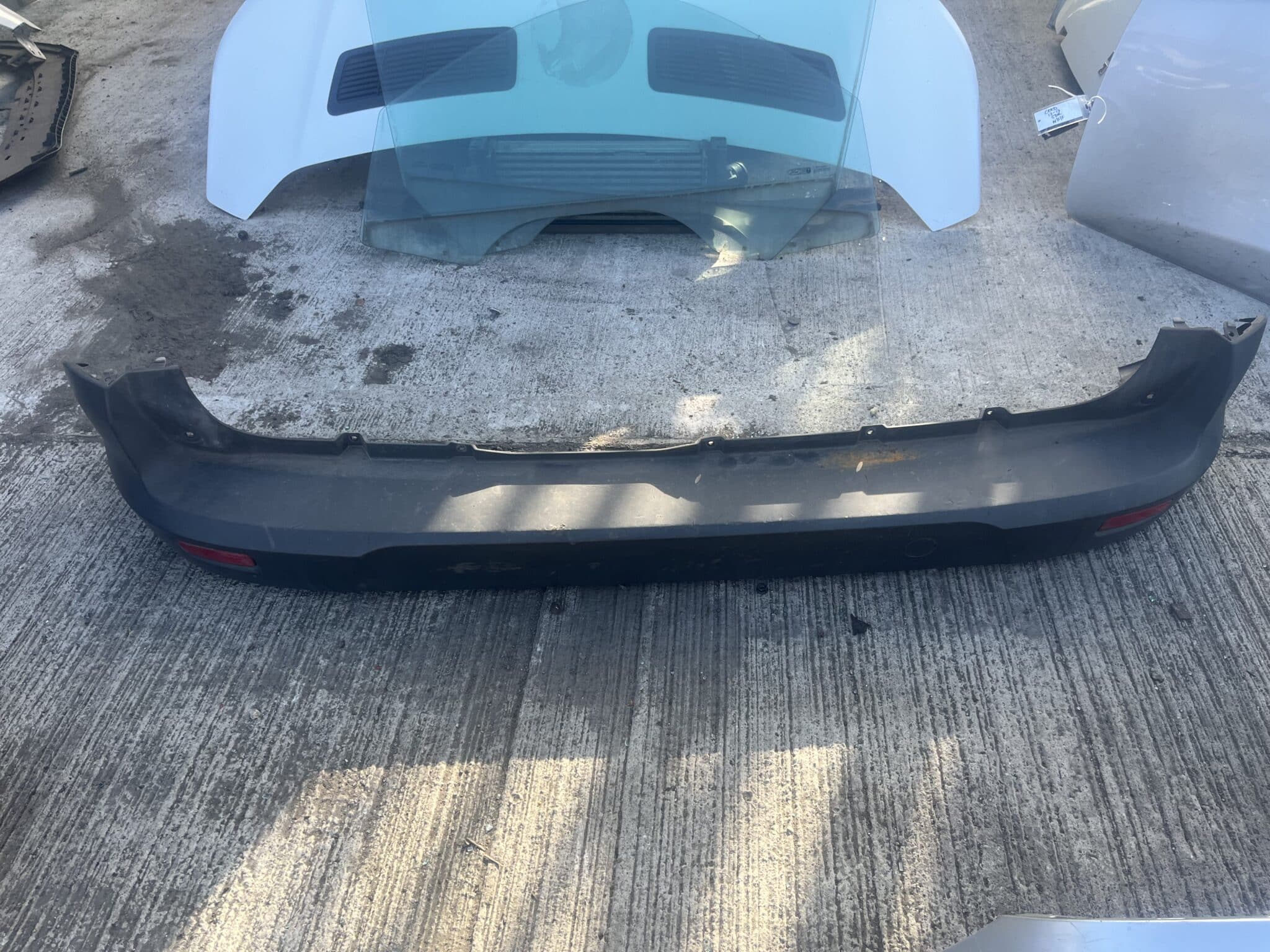 Ford Transit Connect 2014-2019 Van Rear Bumper – Black Plastic