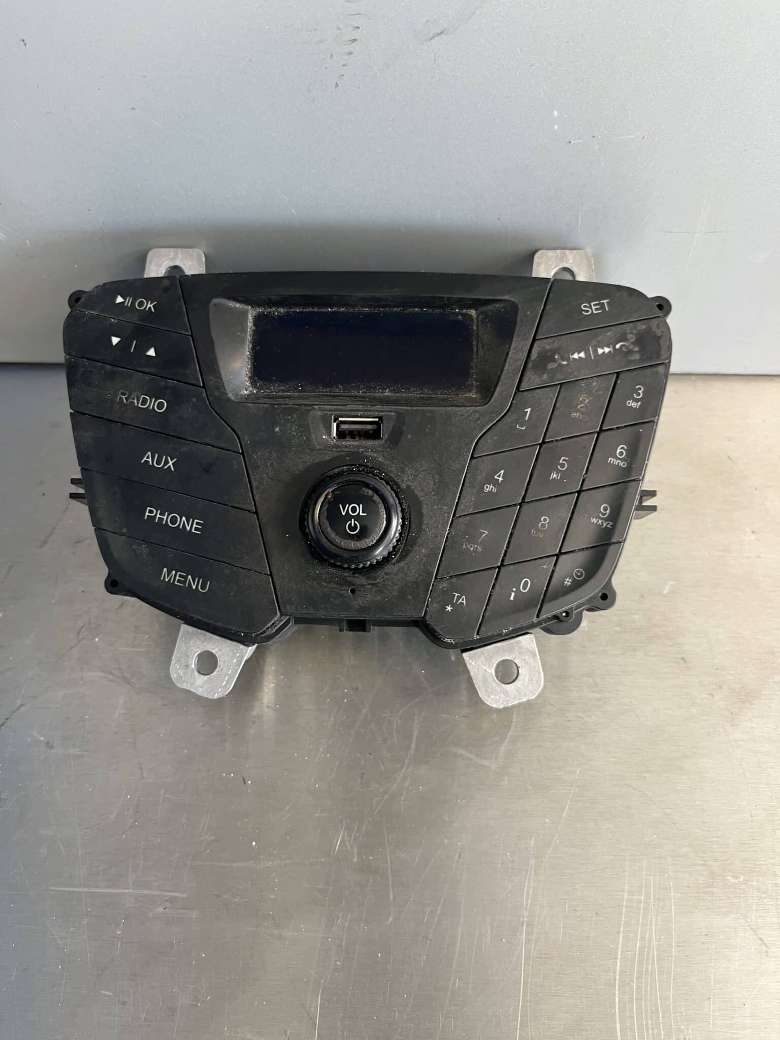 Ford Transit Connect 2014-2022 Radio Control Panel – DT1T-18D815-FC