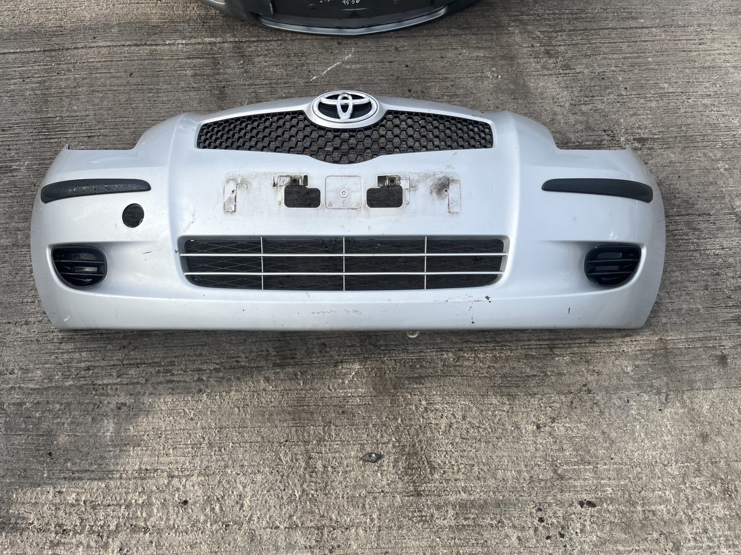 Toyota Yaris 2006-2009 Front Bumper – Silver