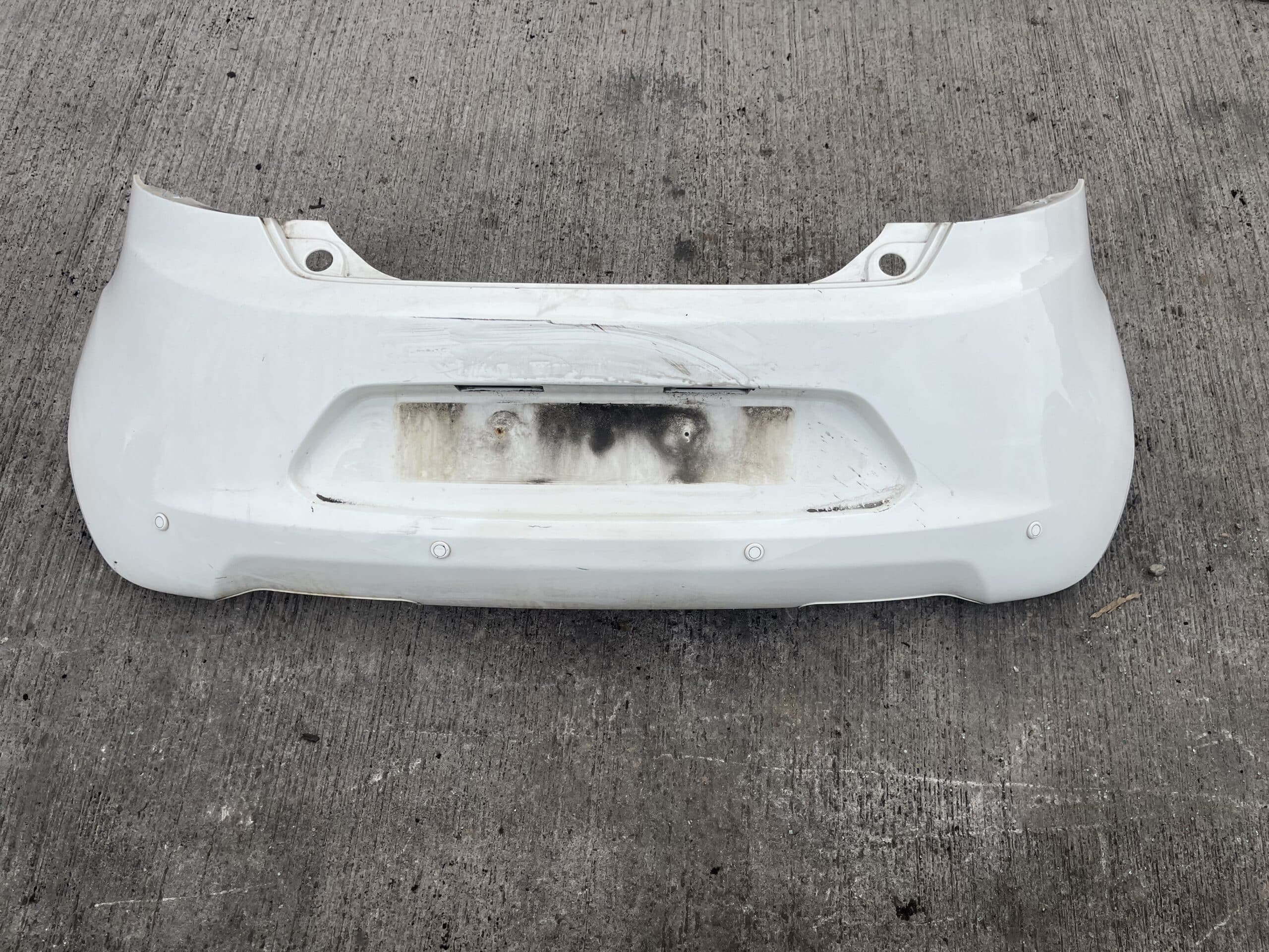 Ford KA 2009-2016 3 Door Hatchback Rear Bumper With Sensors – White ( Few Small Marks )