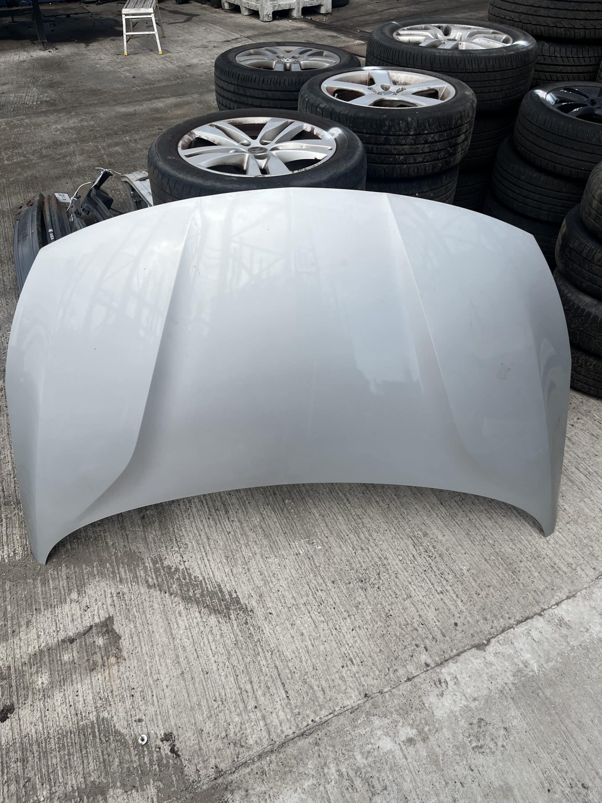 Vauxhall Astra 2015-2021 Bonnet – Silver Z176 Colour Code ( Call Office For Delivery Quote )