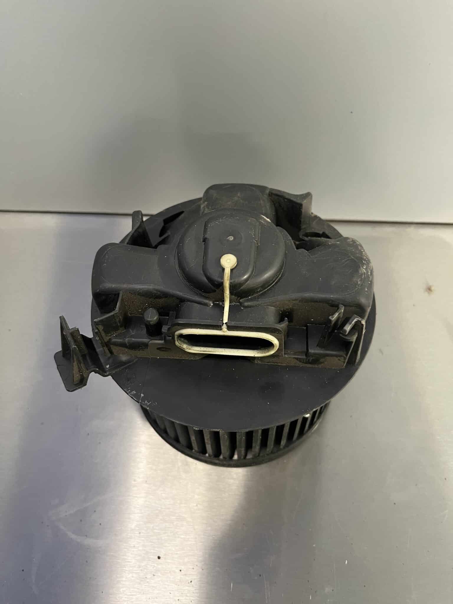 Renault Wind 2010-2013 Heater Blower Motor – ( 2 Pin Plug )