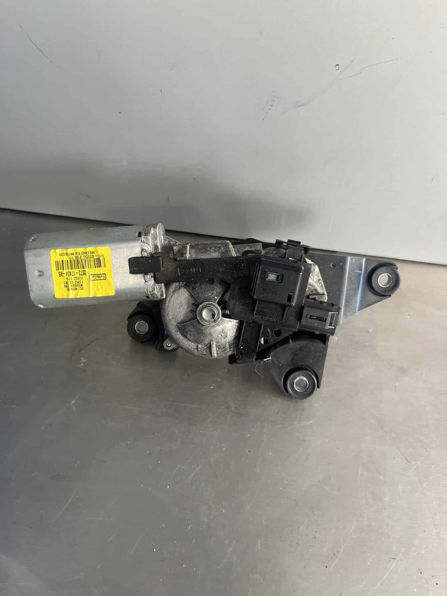 Ford Mondeo 2014-2019 Hatchback Rear Wiper Motor – DS73-17404-AB