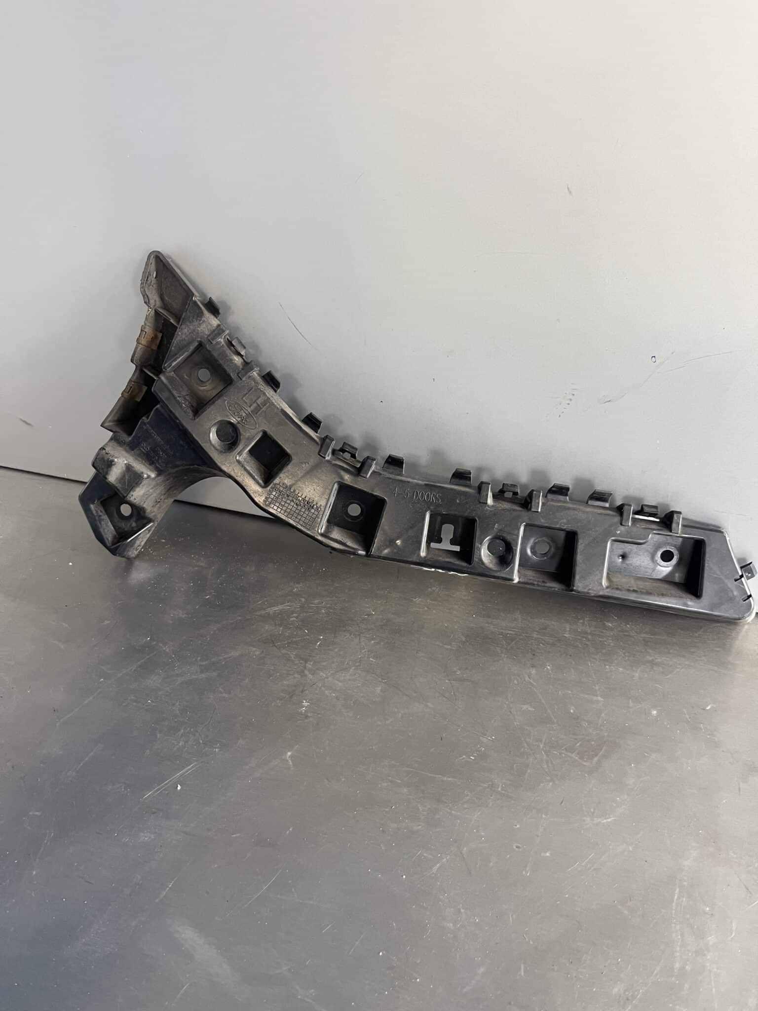 Ford Mondeo 2014-2019 Hatchback Near Side Rear Bumper Bracket – DS73-17E882-B