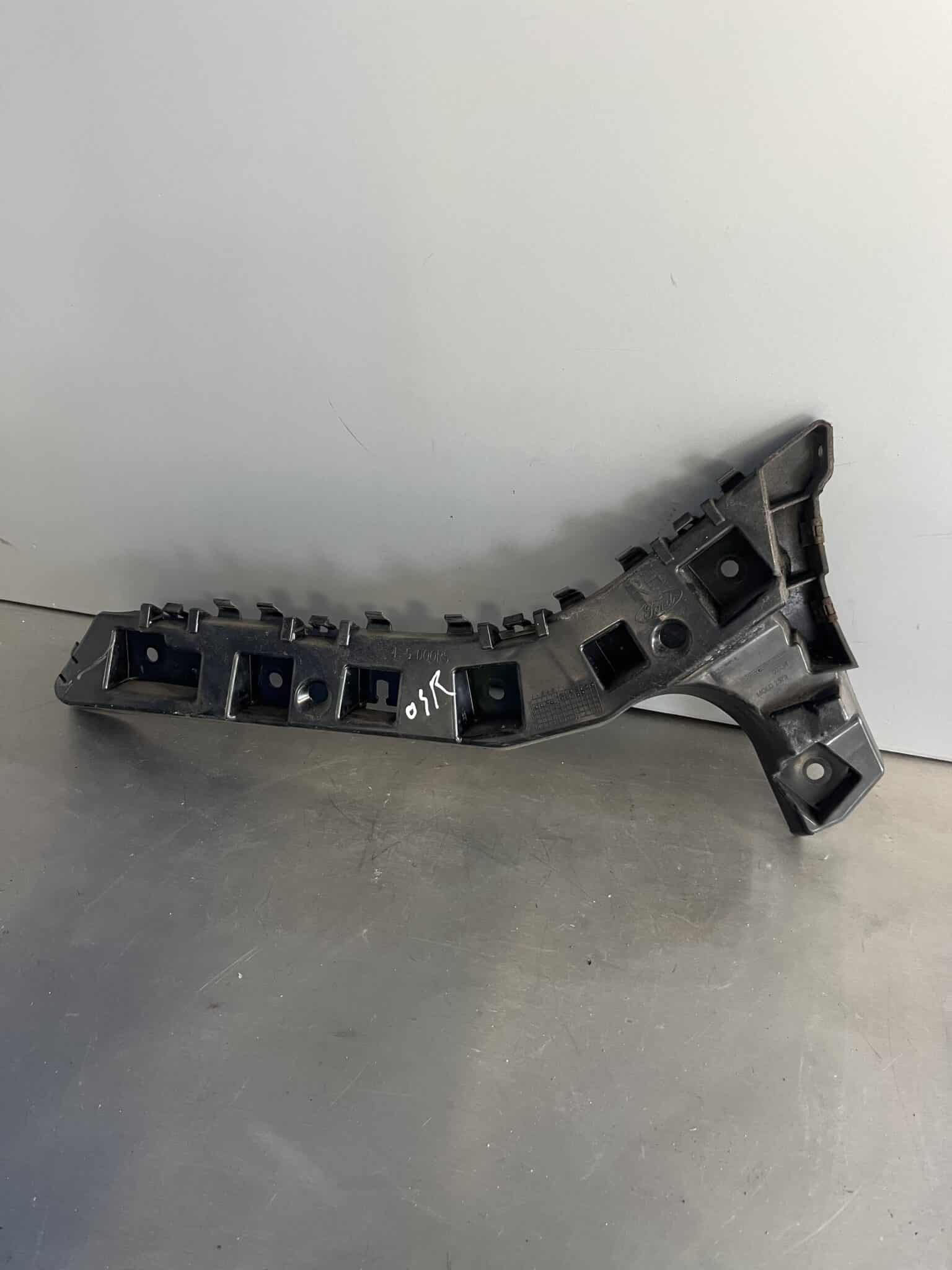 Ford Mondeo 2014-2019 Hatchback Off Side Rear Bumper Bracket – DS73-17E850-B