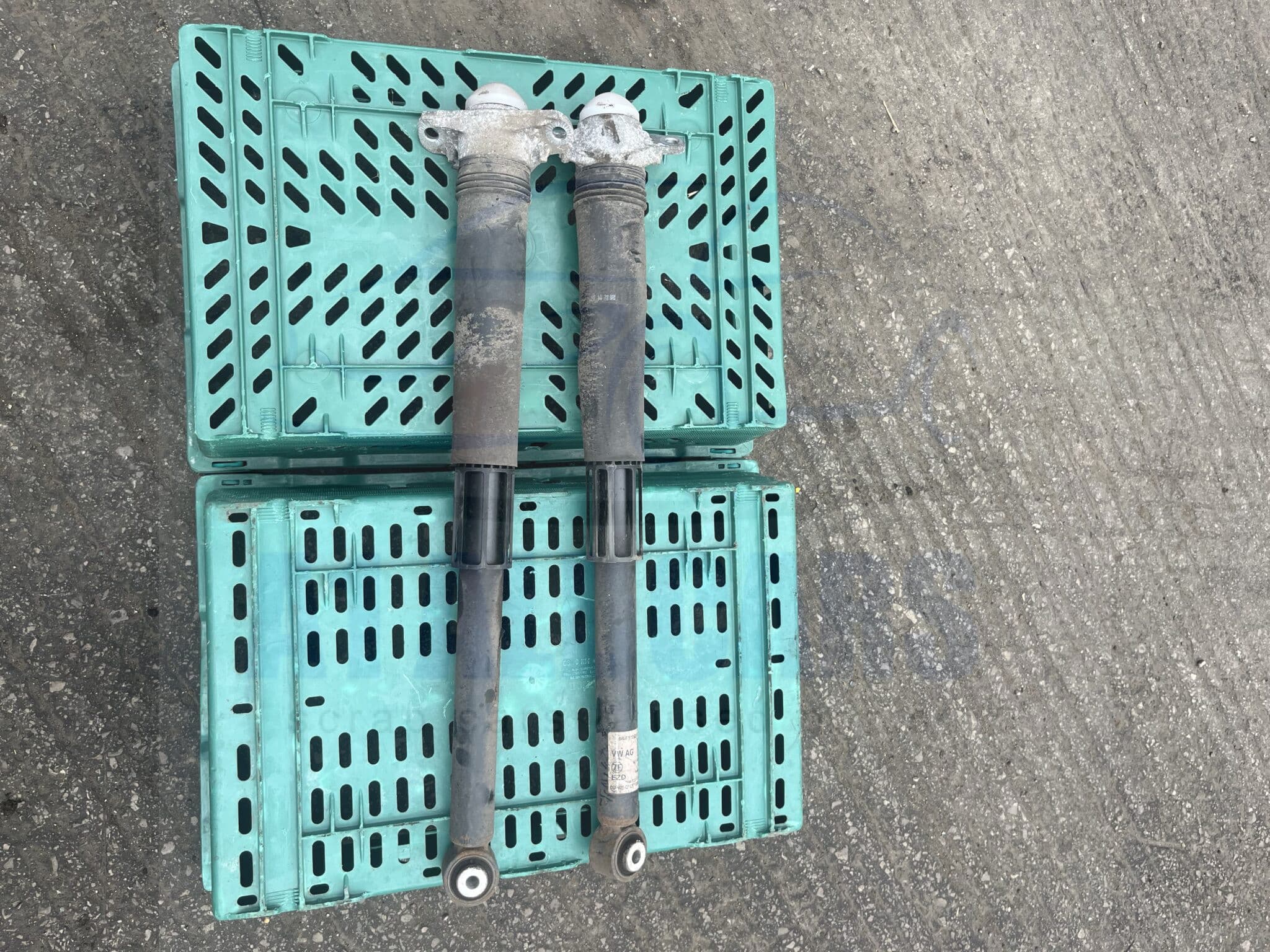 Volkswagen Golf 2019-2024 MK8 Hatchback Rear Shock Absorbers – Pair