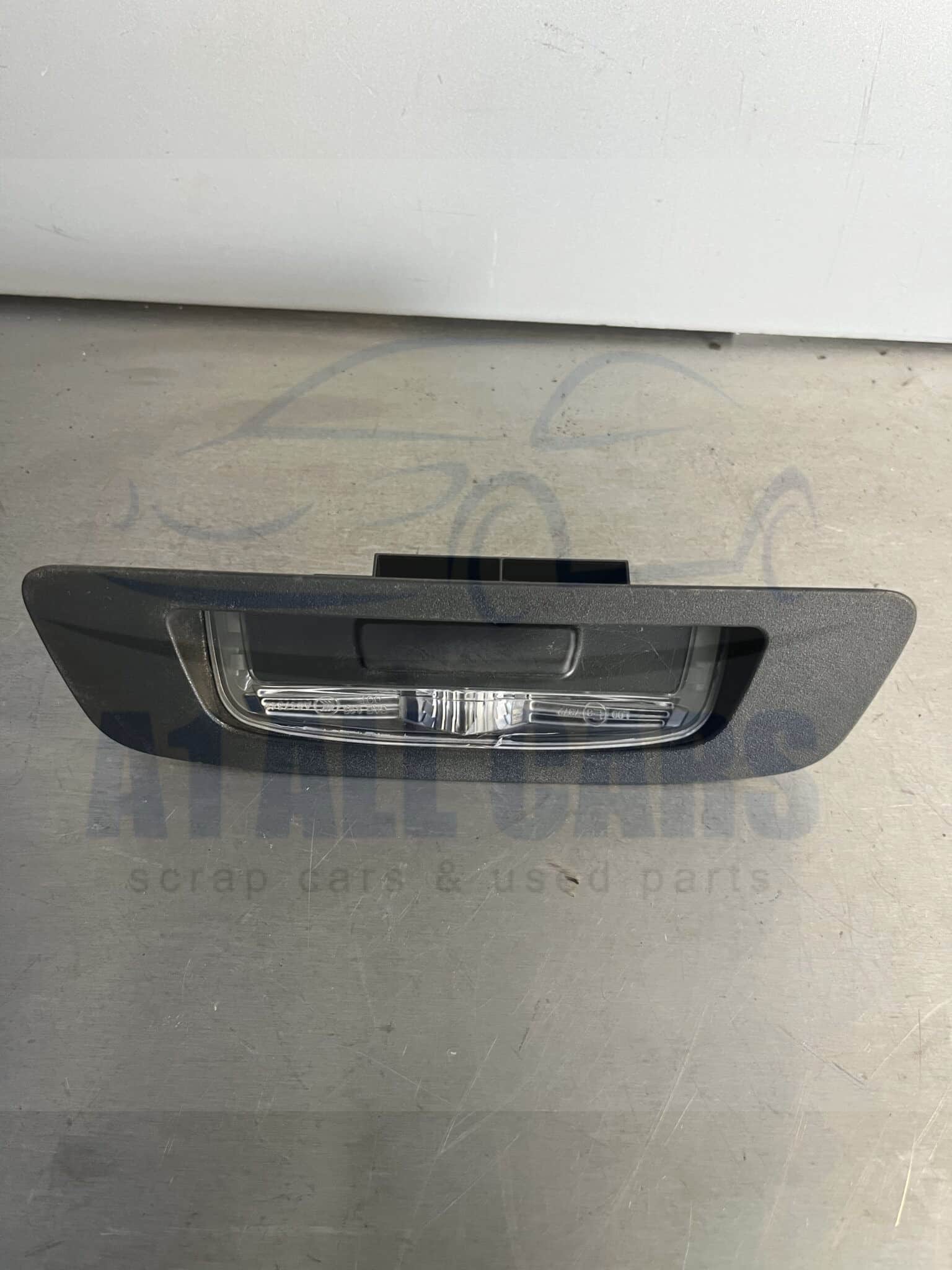 Vauxhall Astra 2015-2021 / Crossland 2017-2021 Estate Tailgate Release Switch – 23477578