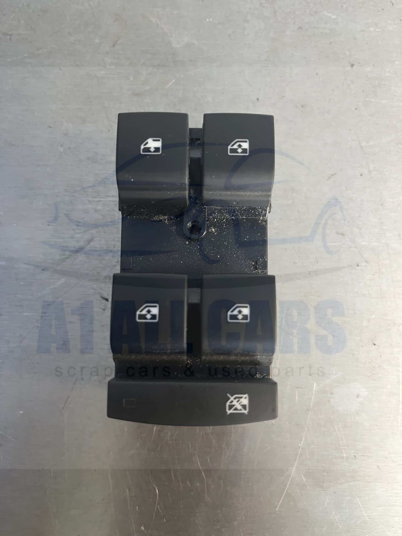 Vauxhall Astra 2015-2021 Off Side Front 4 Way Window Switch – 13408458