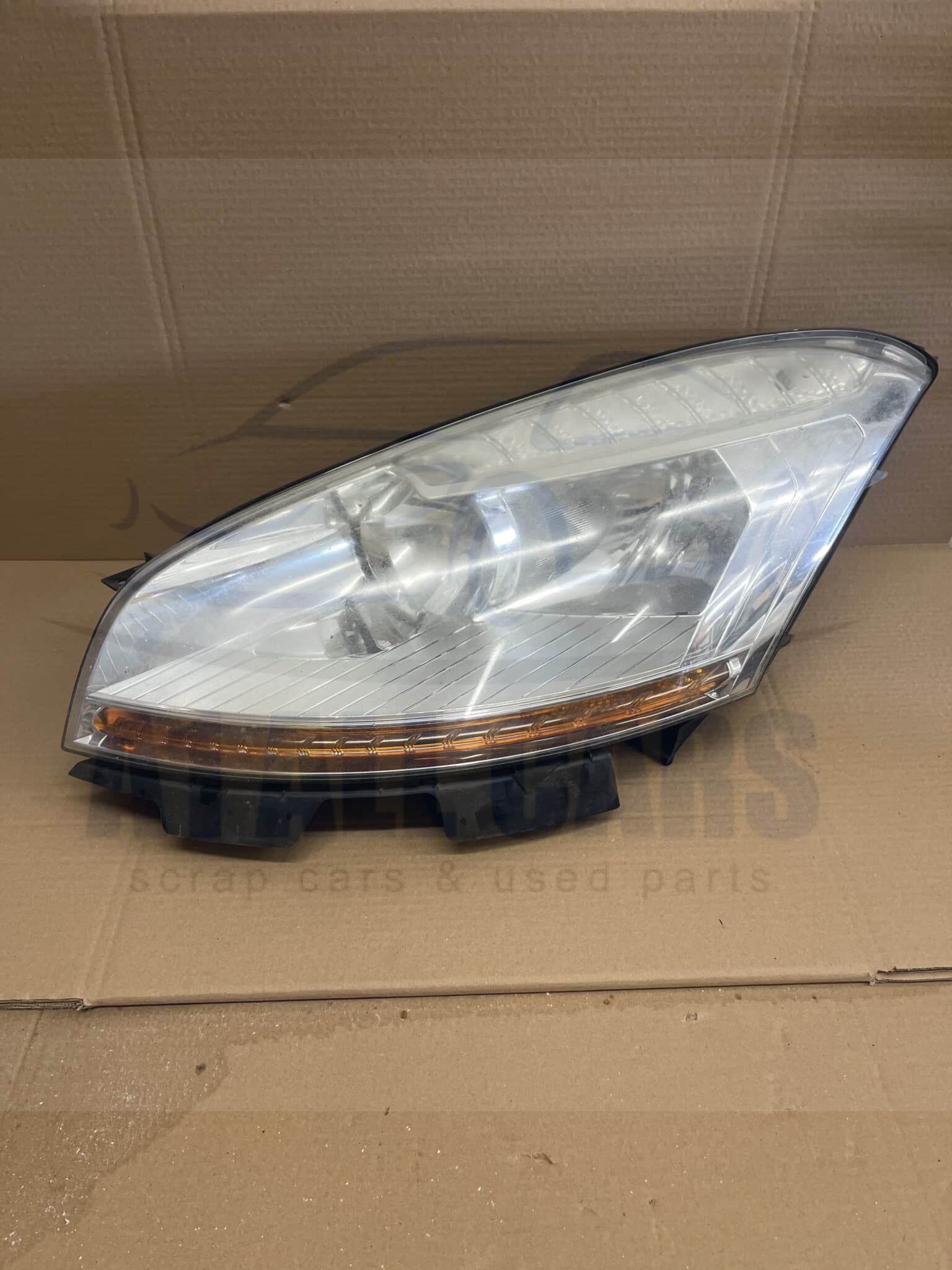 Citroen C4 Picasso 2007-2011 Near Side Headlamp – Halogen Version