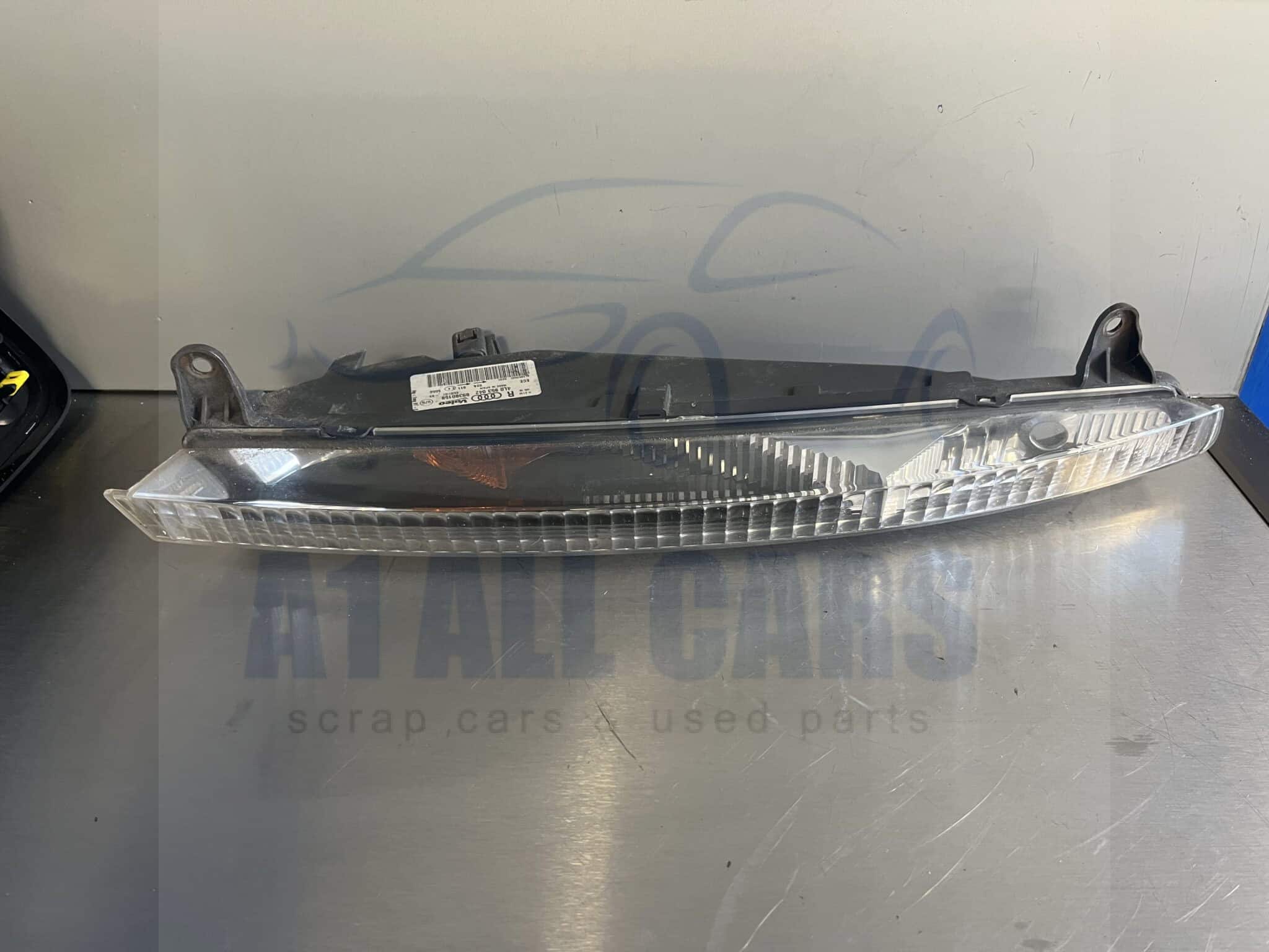 Audi Q7 2006-2010 Off Side Front Indicator Lamp – 4L0953042