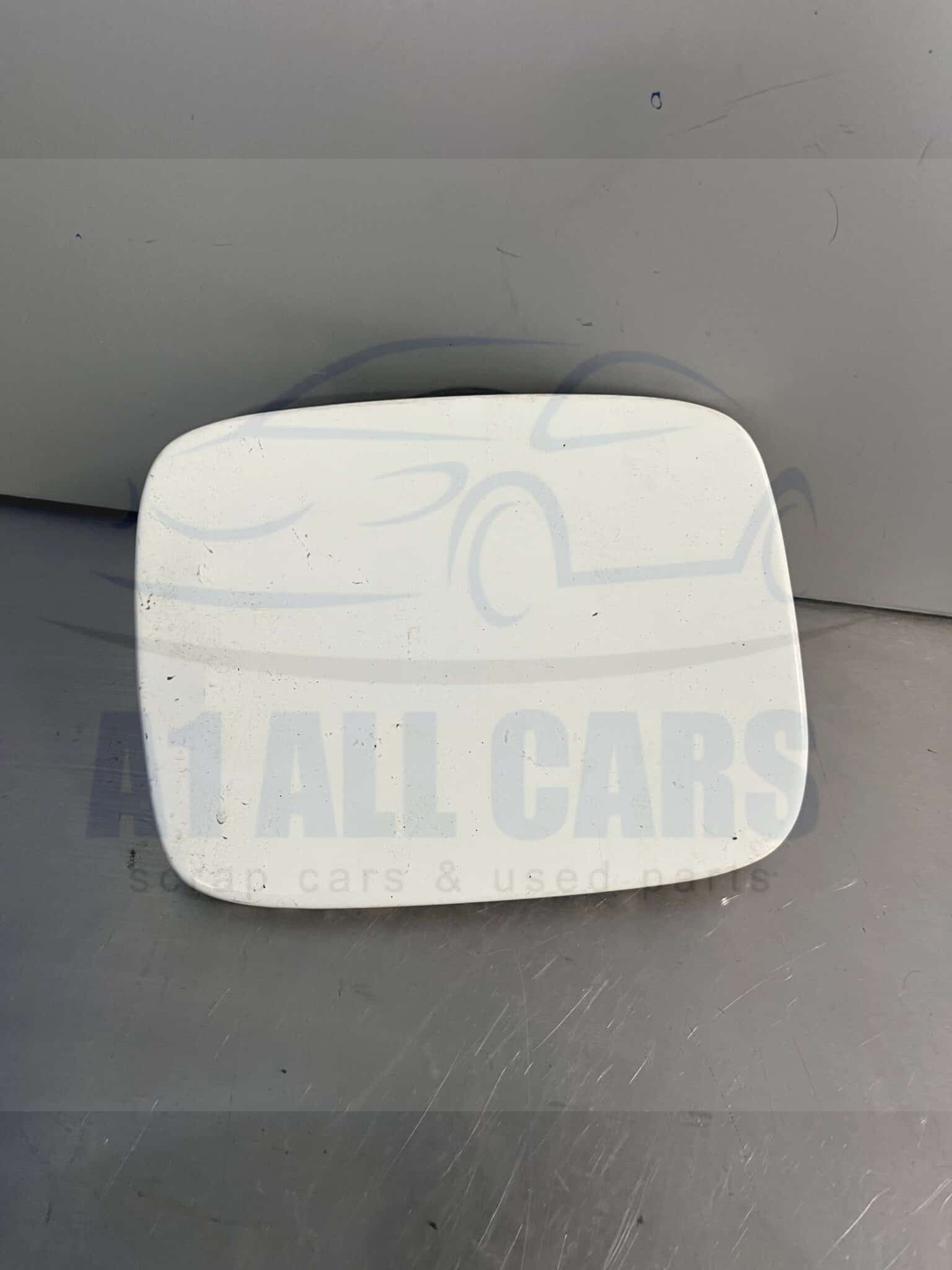 Hyundai i10 2008-2014 Fuel Filler Flap – White