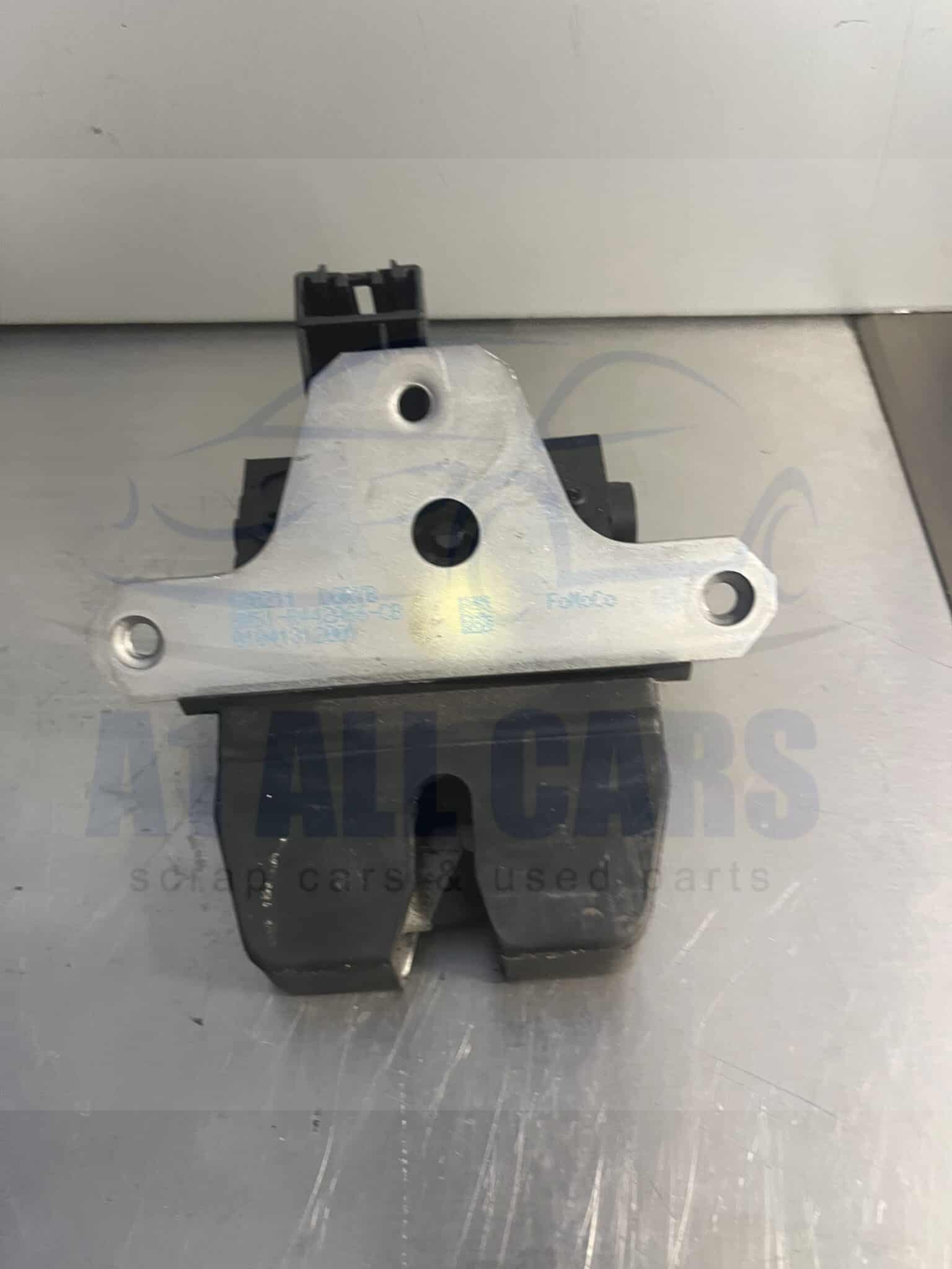 Ford Kuga / S-Max / Focus 2007-2014 Bottom Tailgate Locking Mechanism – 8M51-R442A66-CB