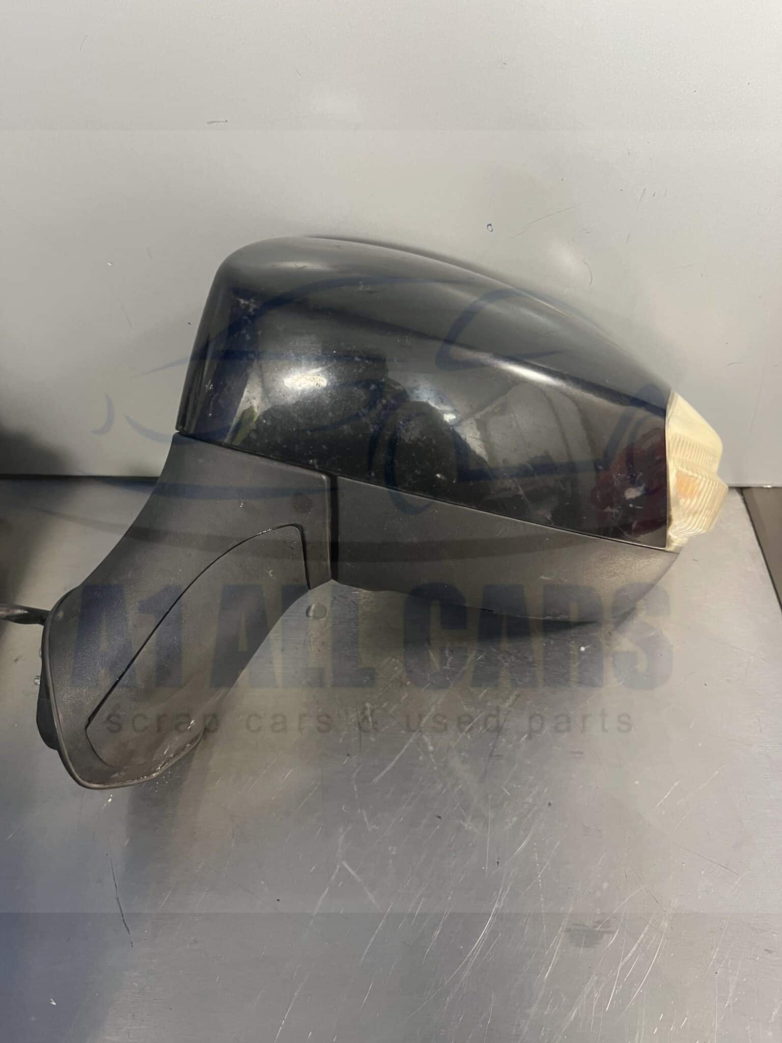 Ford Kuga 2008-2012 Near Side Electric Door Mirror With Puddle Lamp – Black ( Power Fold )