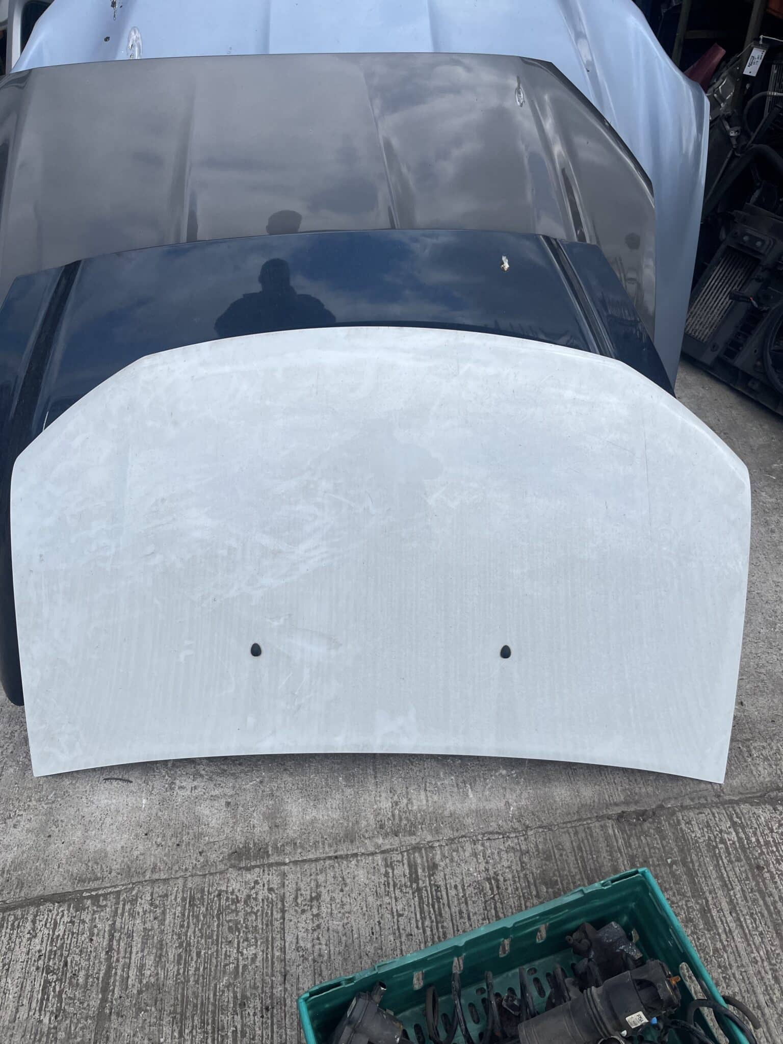 Dacia Sandero / Logan 2012-2016 Bonnet – White ( Call Office For Delivery Quote )