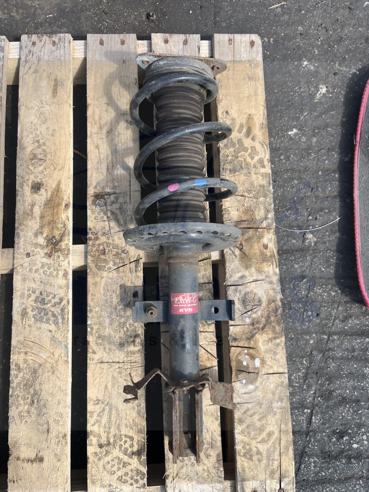 Renault Captur 2013-2018 0.9 Petrol Off Side Front Shock Absorber