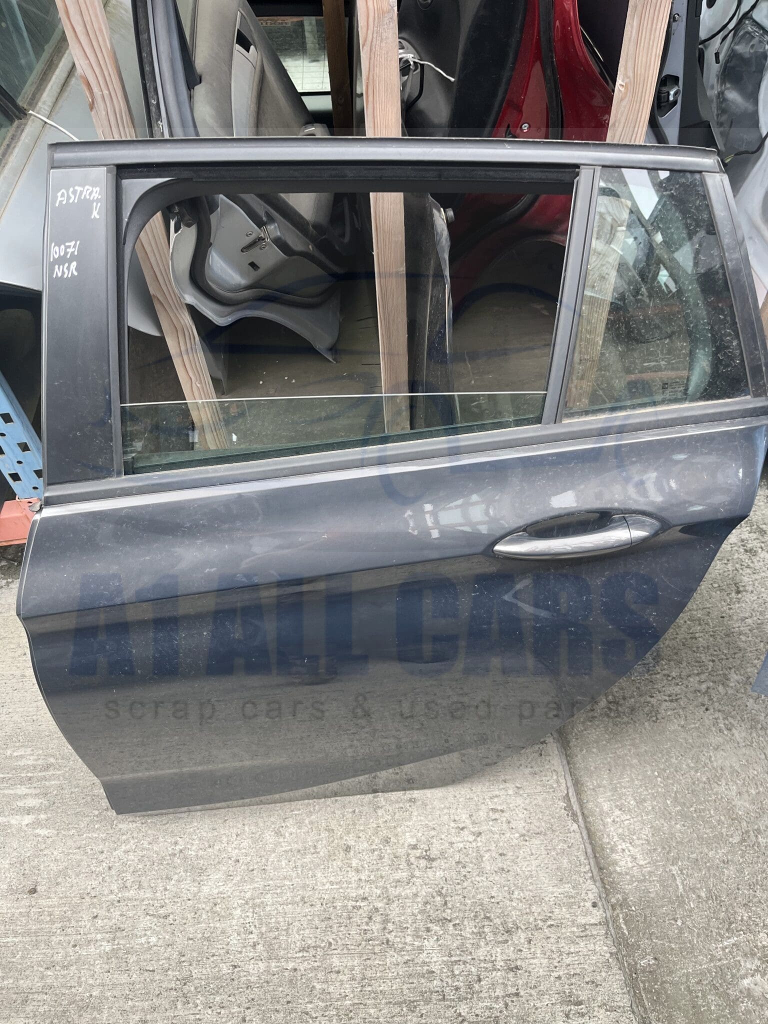 Vauxhall Astra 2015-2021 5 Door Estate Near Side Rear Door – Grey Z190 Colour Code ( Call Office For Delivery Quote )