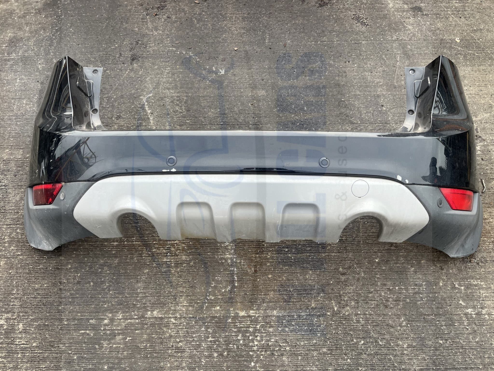 Ford Kuga 2008-2012 5 Door Hatchback Rear Bumper With Sensors – Black F8 Colour Code