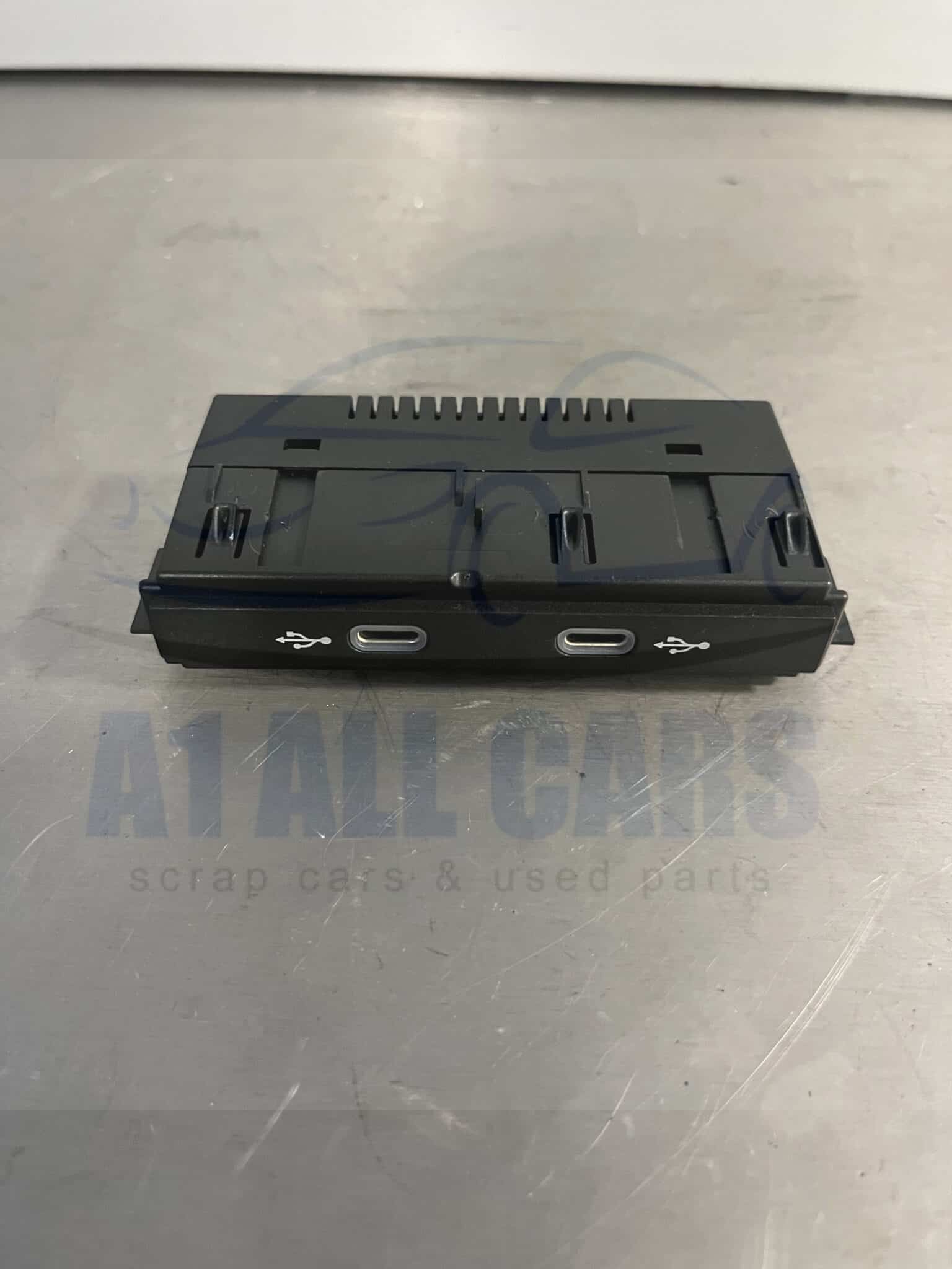 Volkswagen Golf 2019-2024 USB Ports – 5NA035700