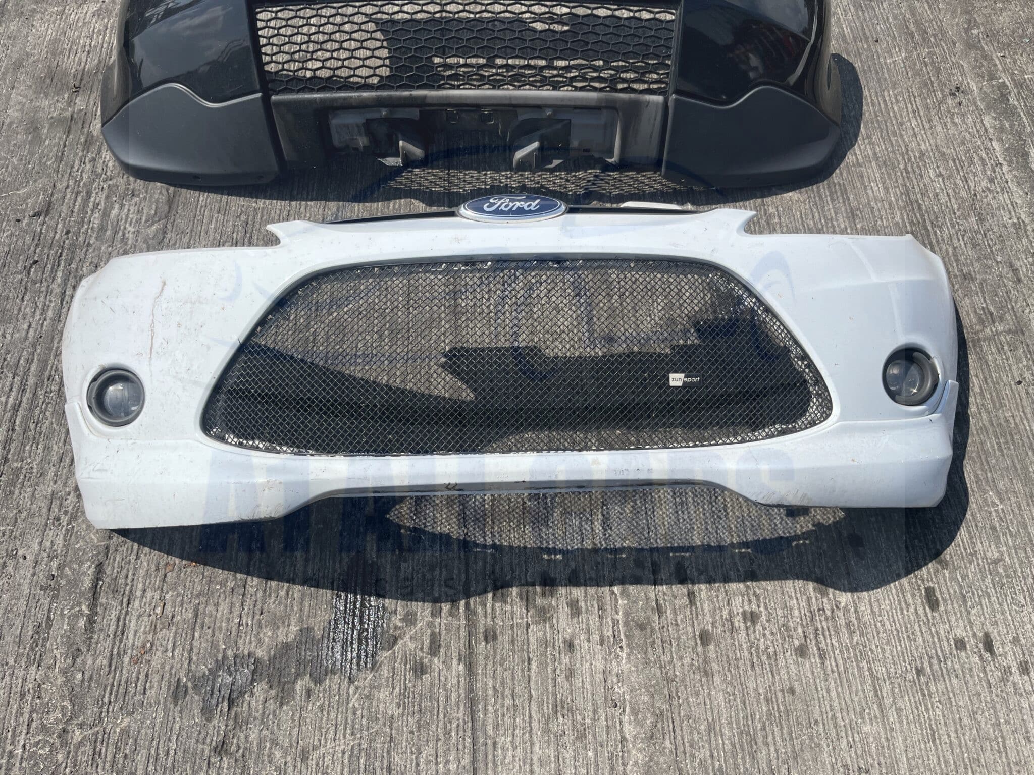Ford Fiesta 2008-2012 Front Bumper – White ( Few Small Marks See Pictures )