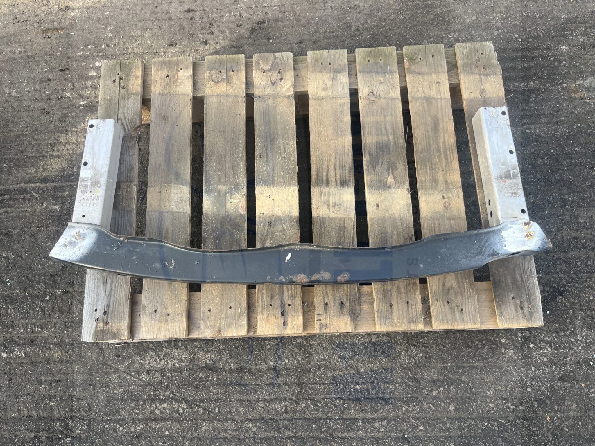 Audi A4 2008-2012 5 Door Saloon Rear Bumper Reinforcer / Crash Bar